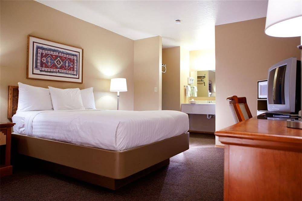 Oregon Trail Inn