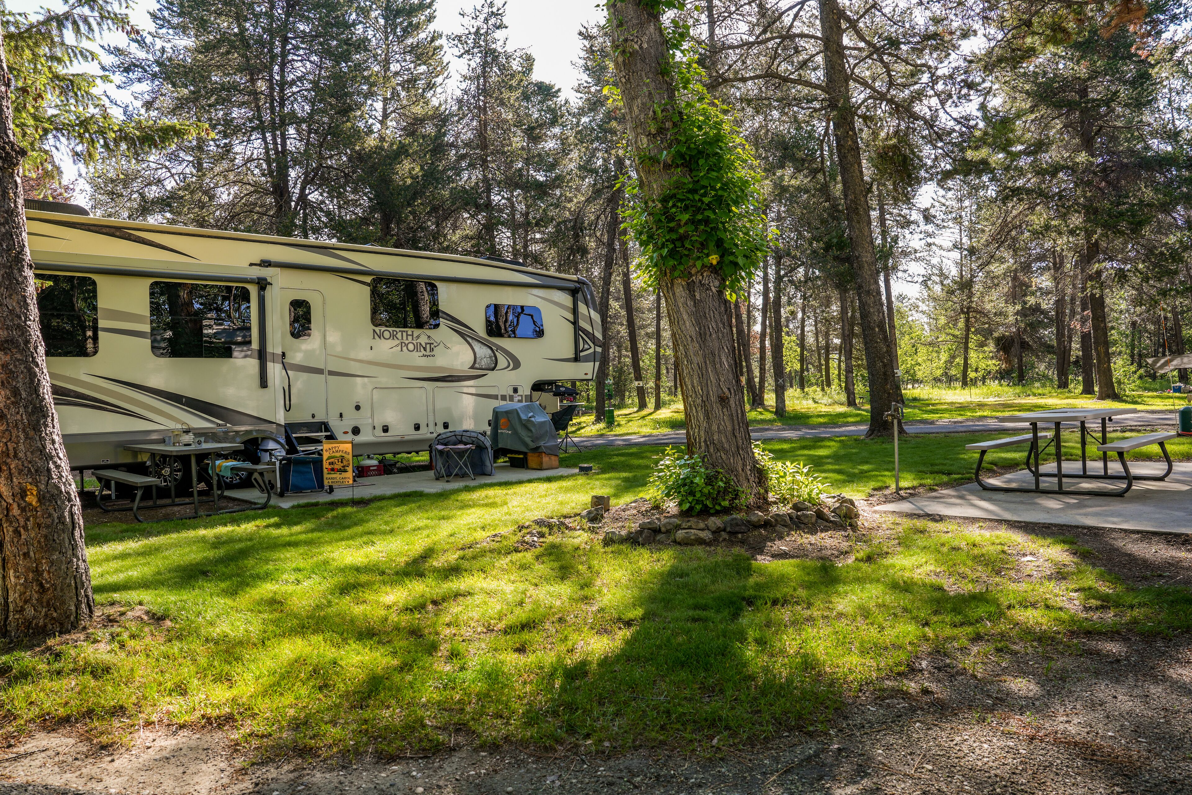 Alpine Lodge and RV Motel