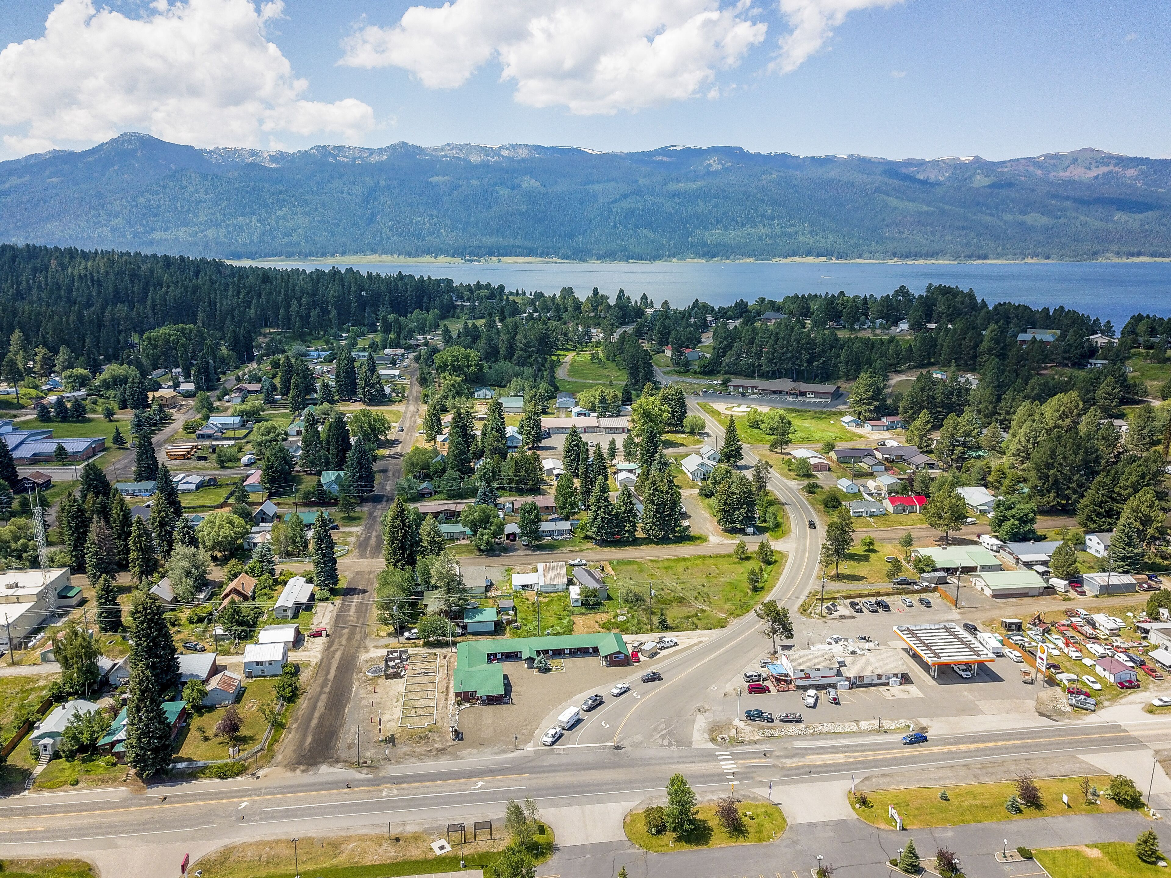 Cascade Lake Inn