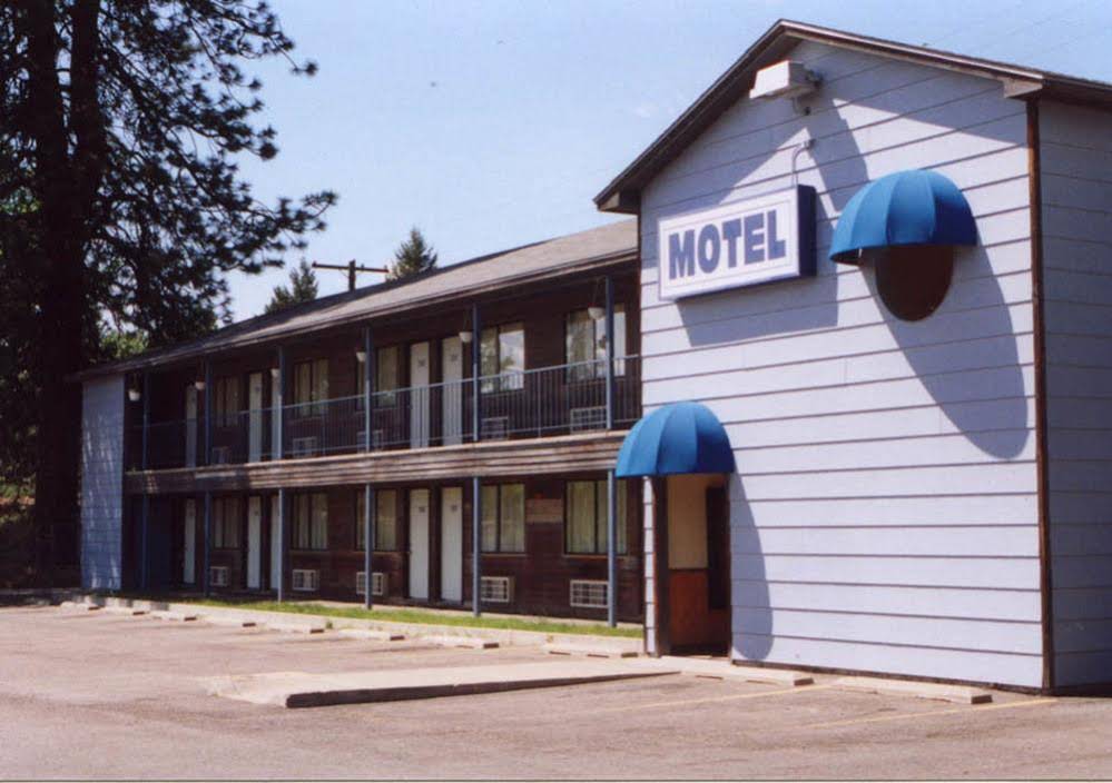 Japan House Suites