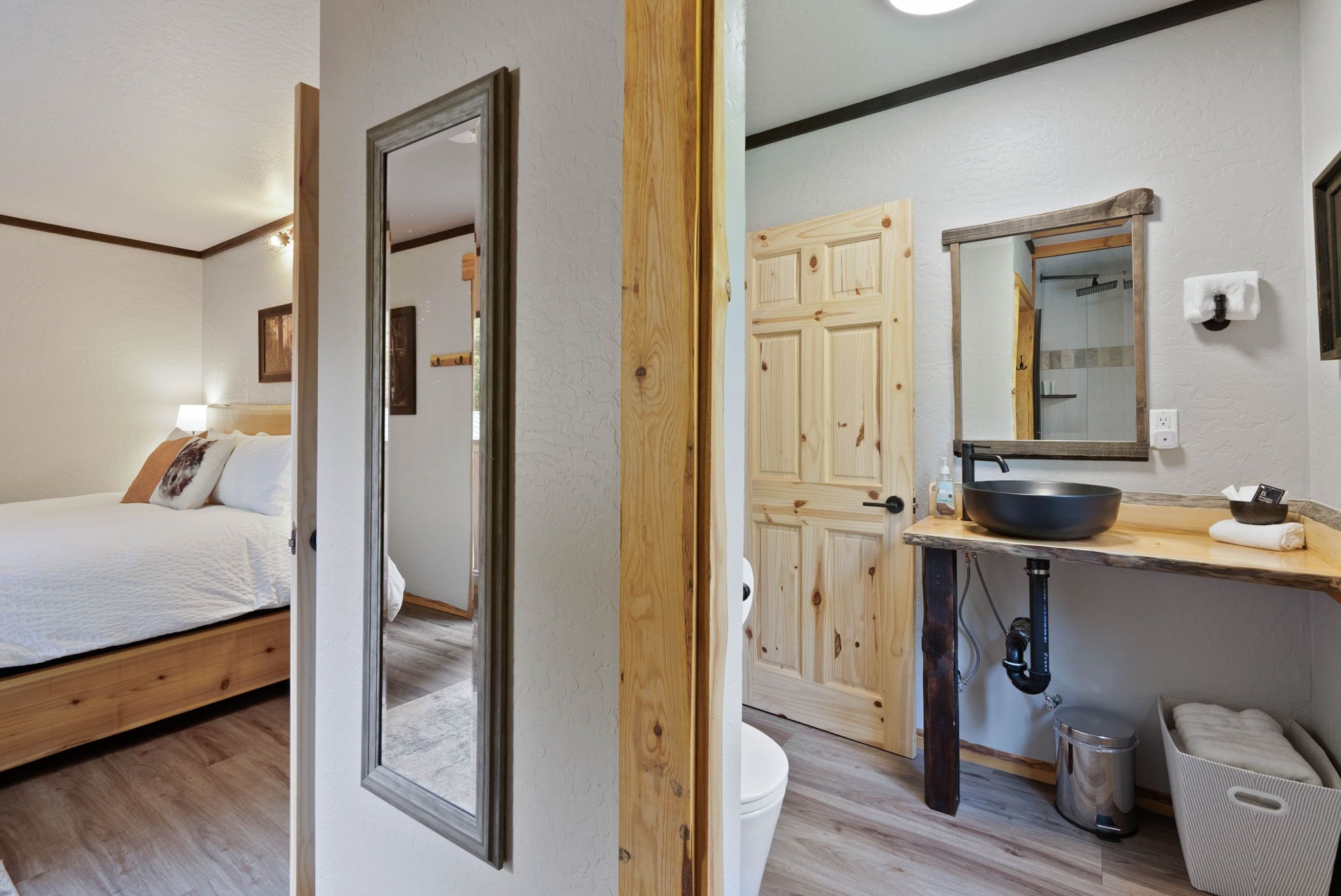 Lake Village Lodge