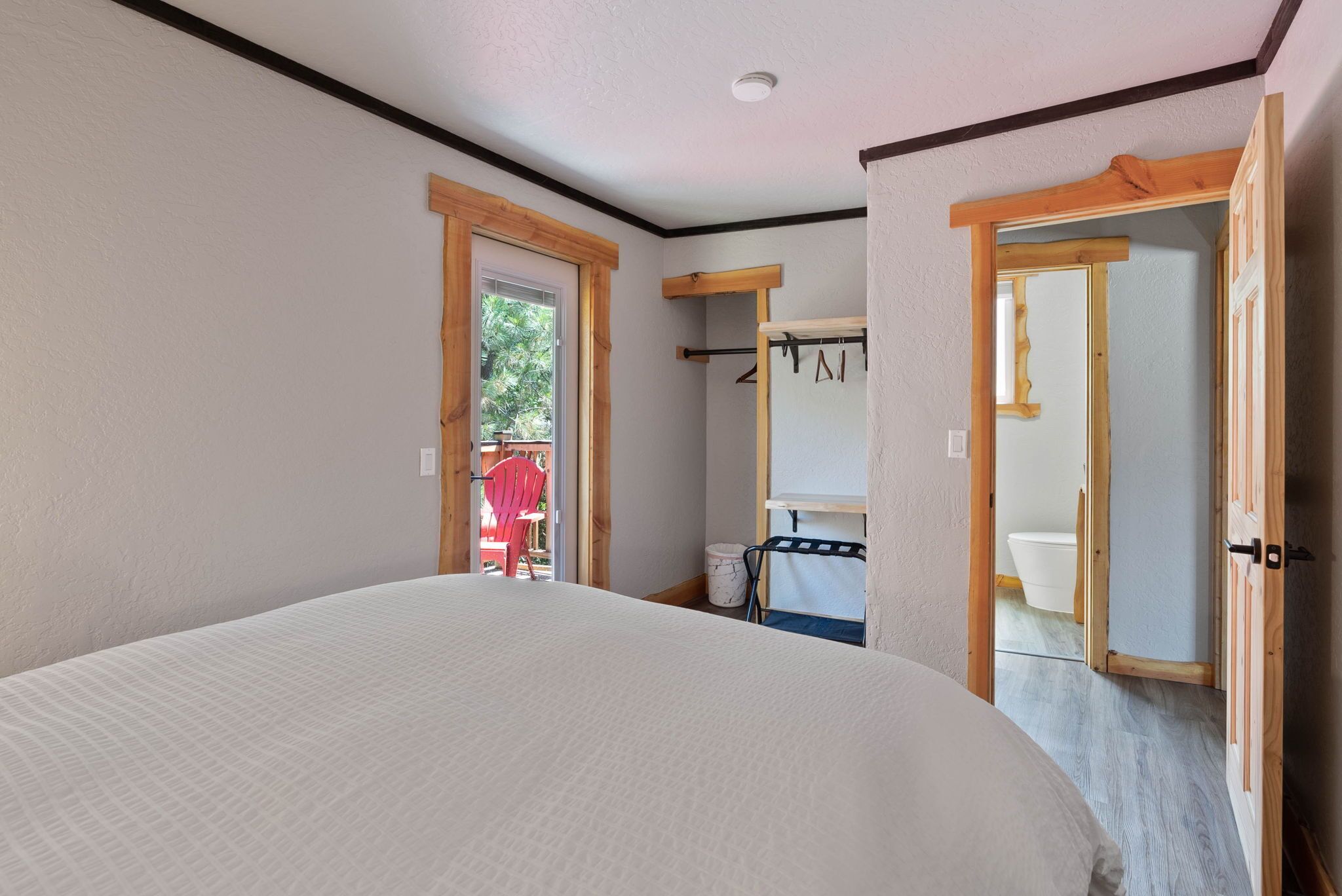 Lake Village Lodge