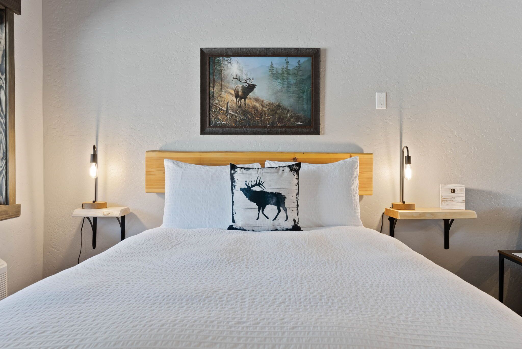 Lake Village Lodge