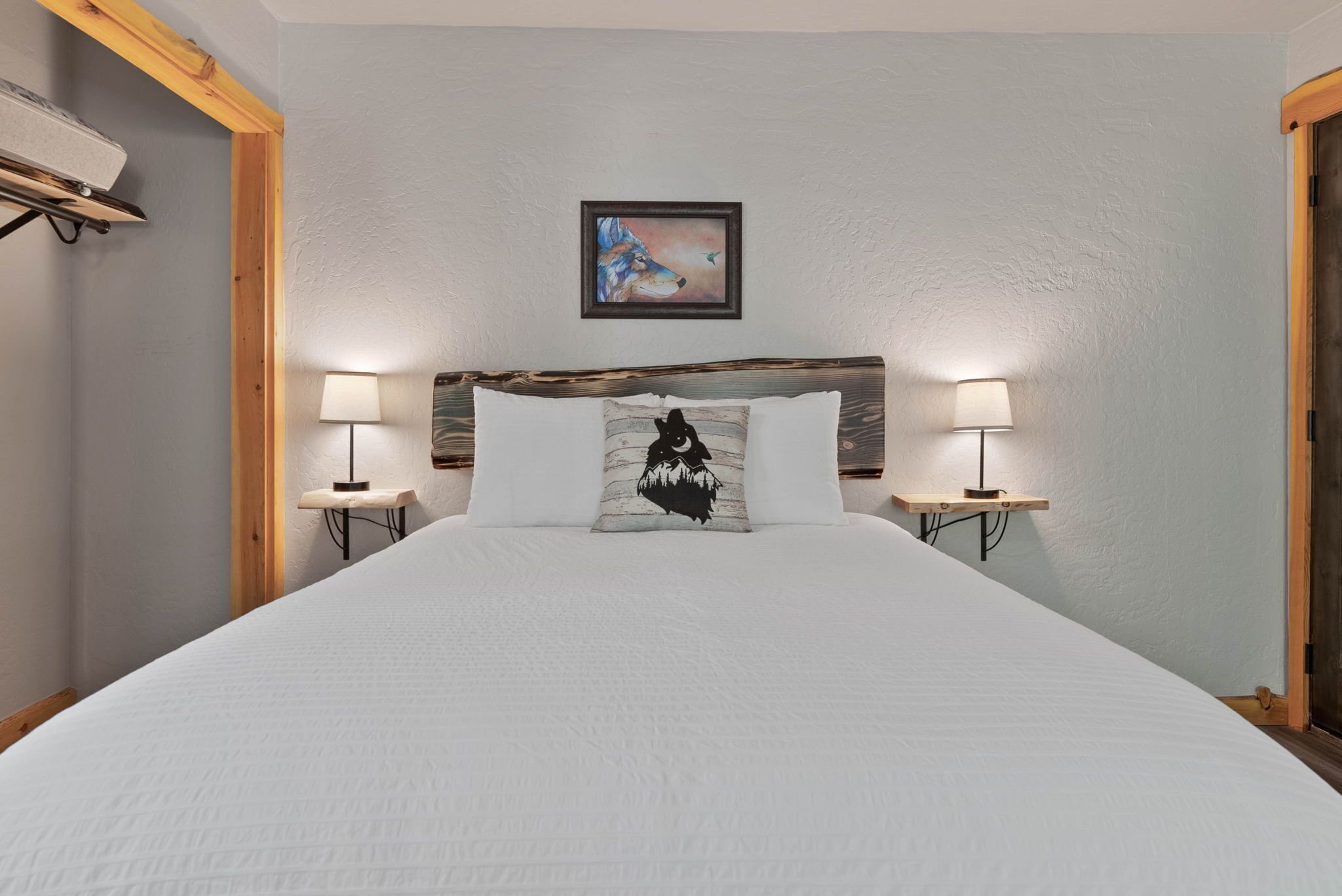 Lake Village Lodge