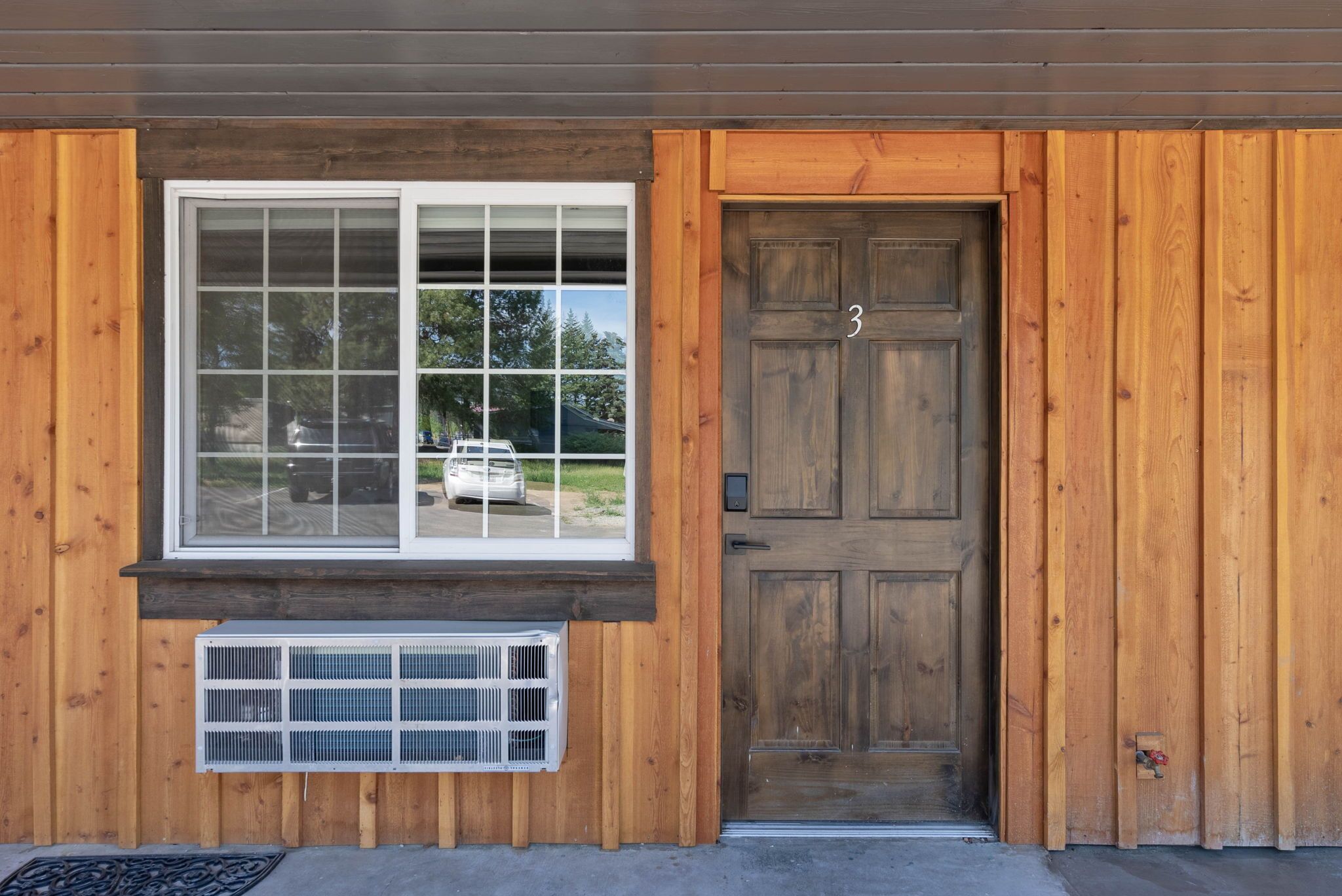 Lake Village Lodge