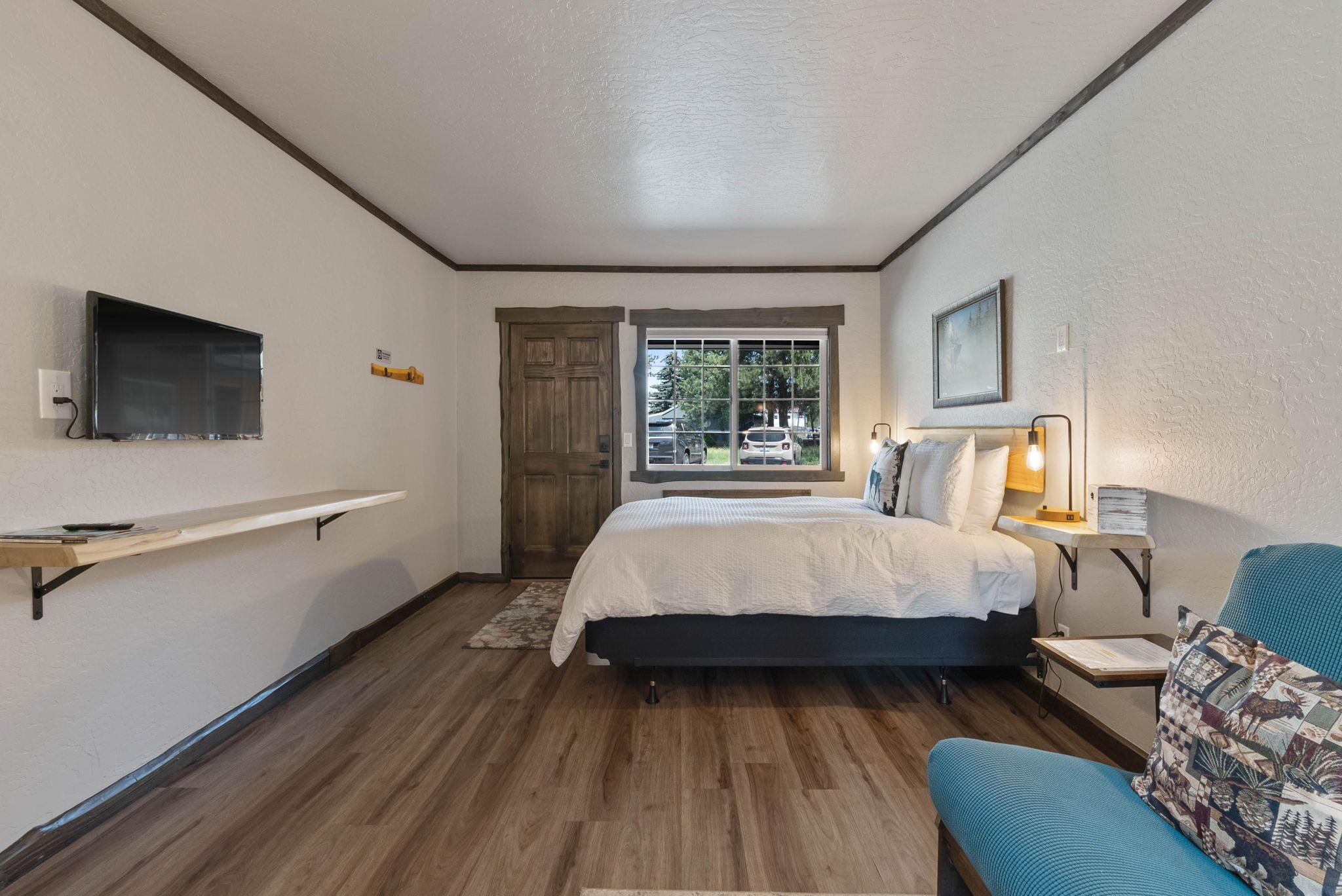 Lake Village Lodge