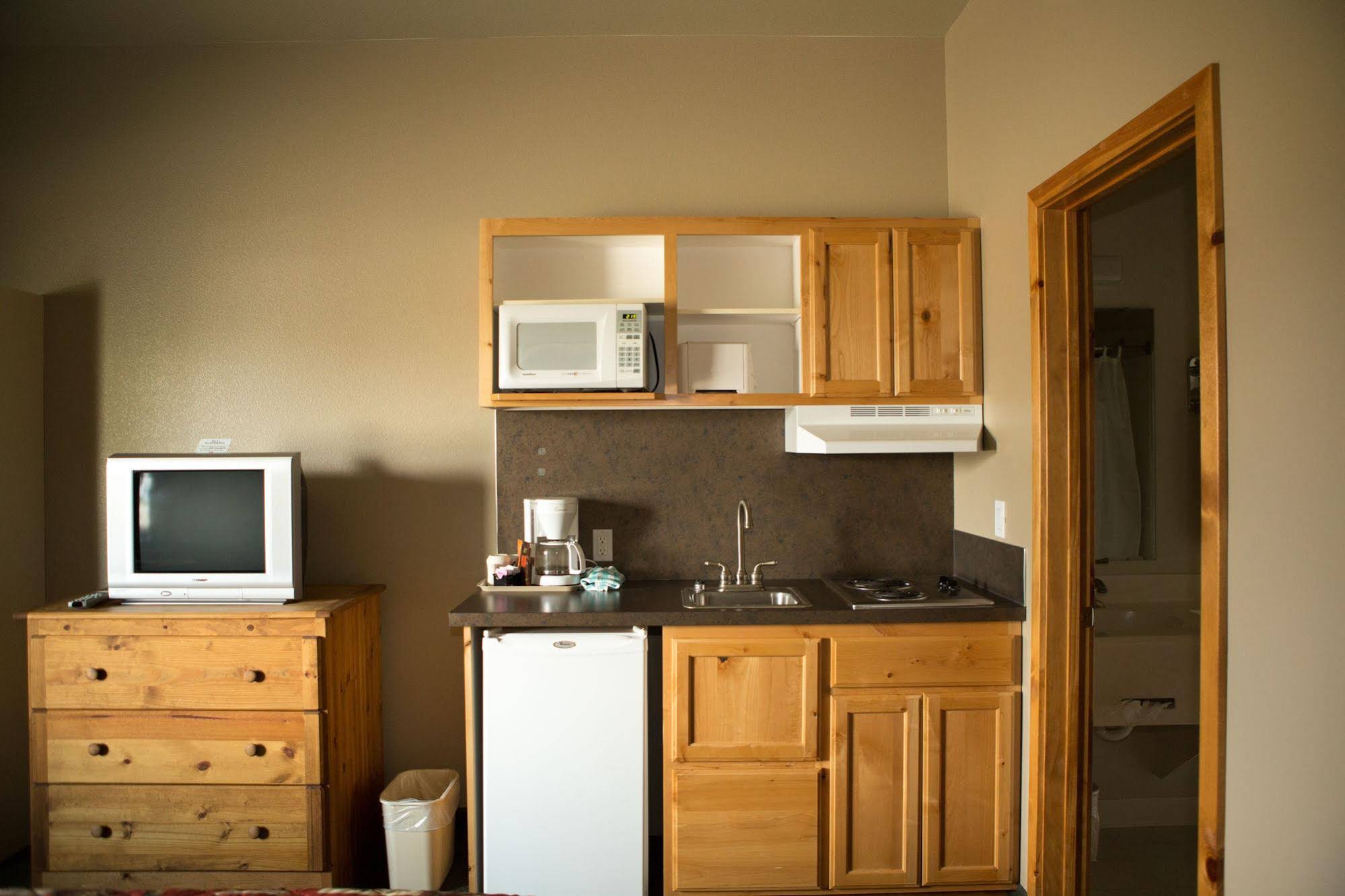 Boulder Creek Inn