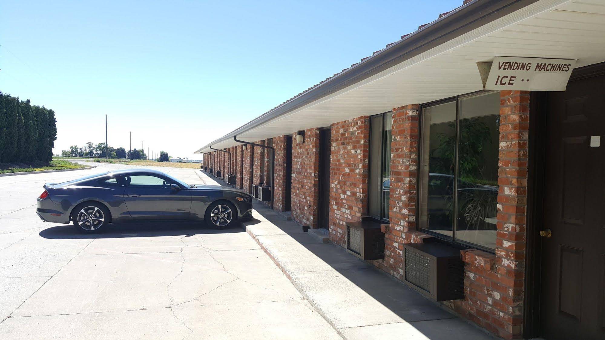 Amber Inn Motel