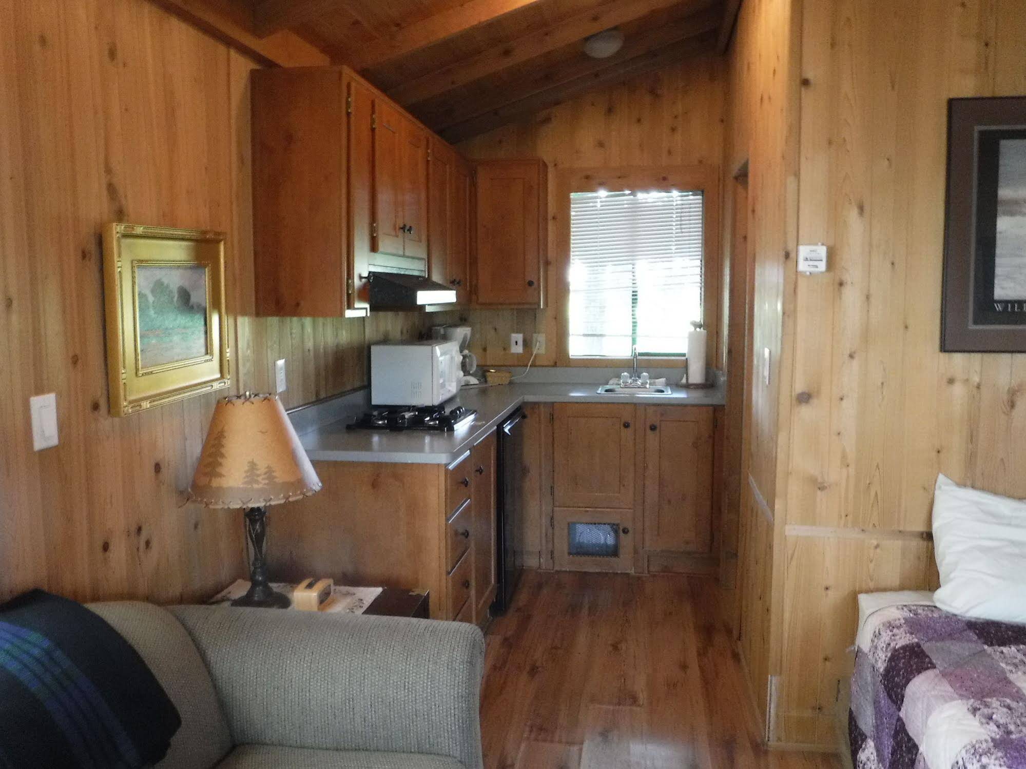 Billingsley Creek Lodge