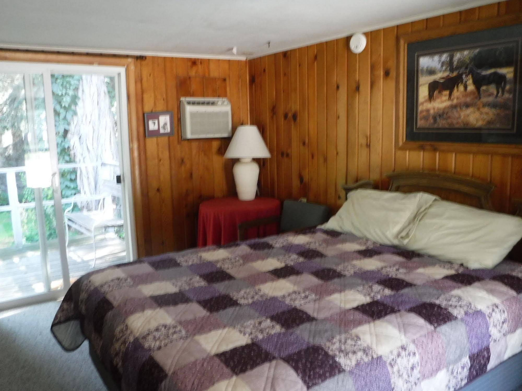 Billingsley Creek Lodge