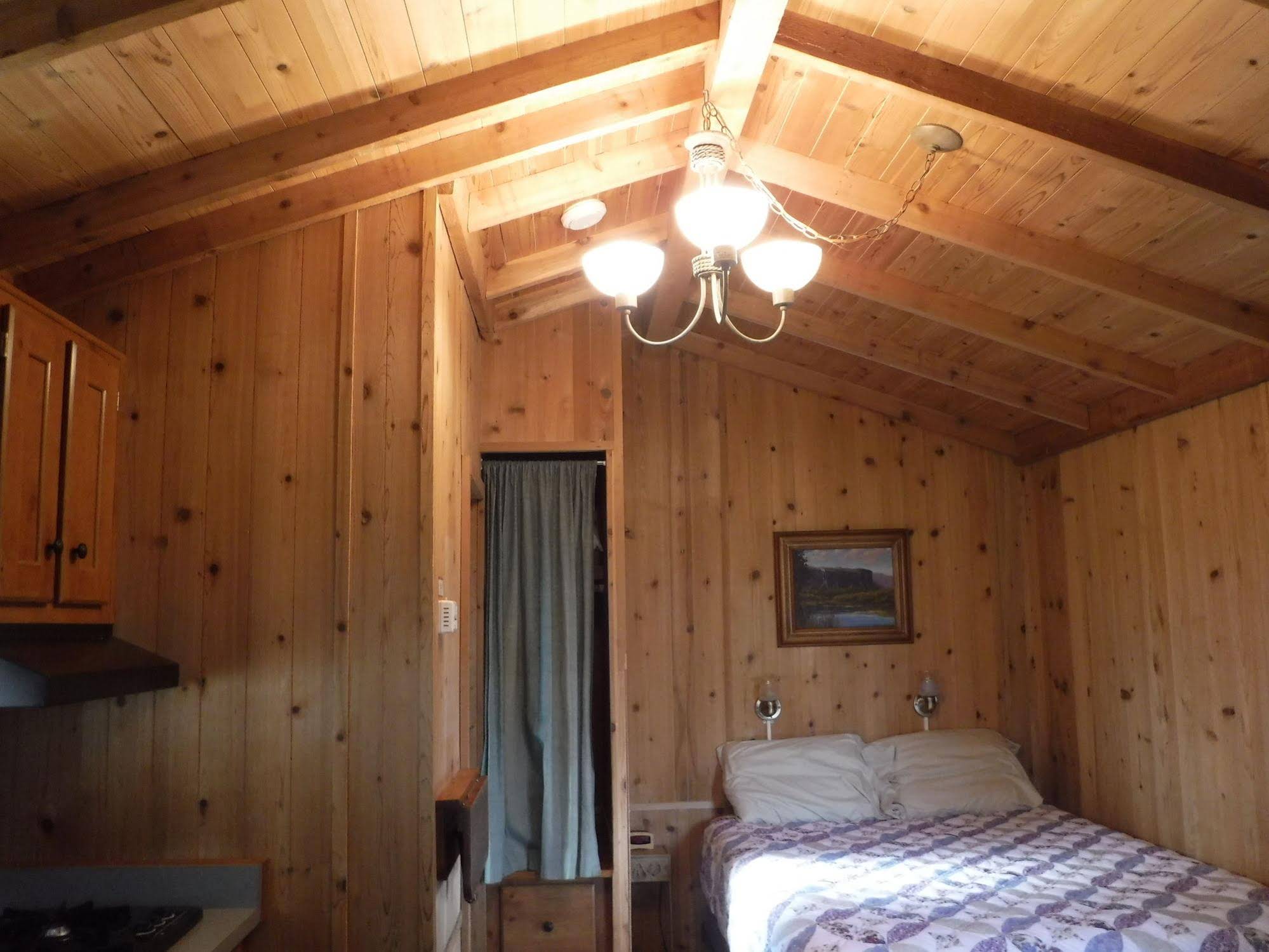 Billingsley Creek Lodge