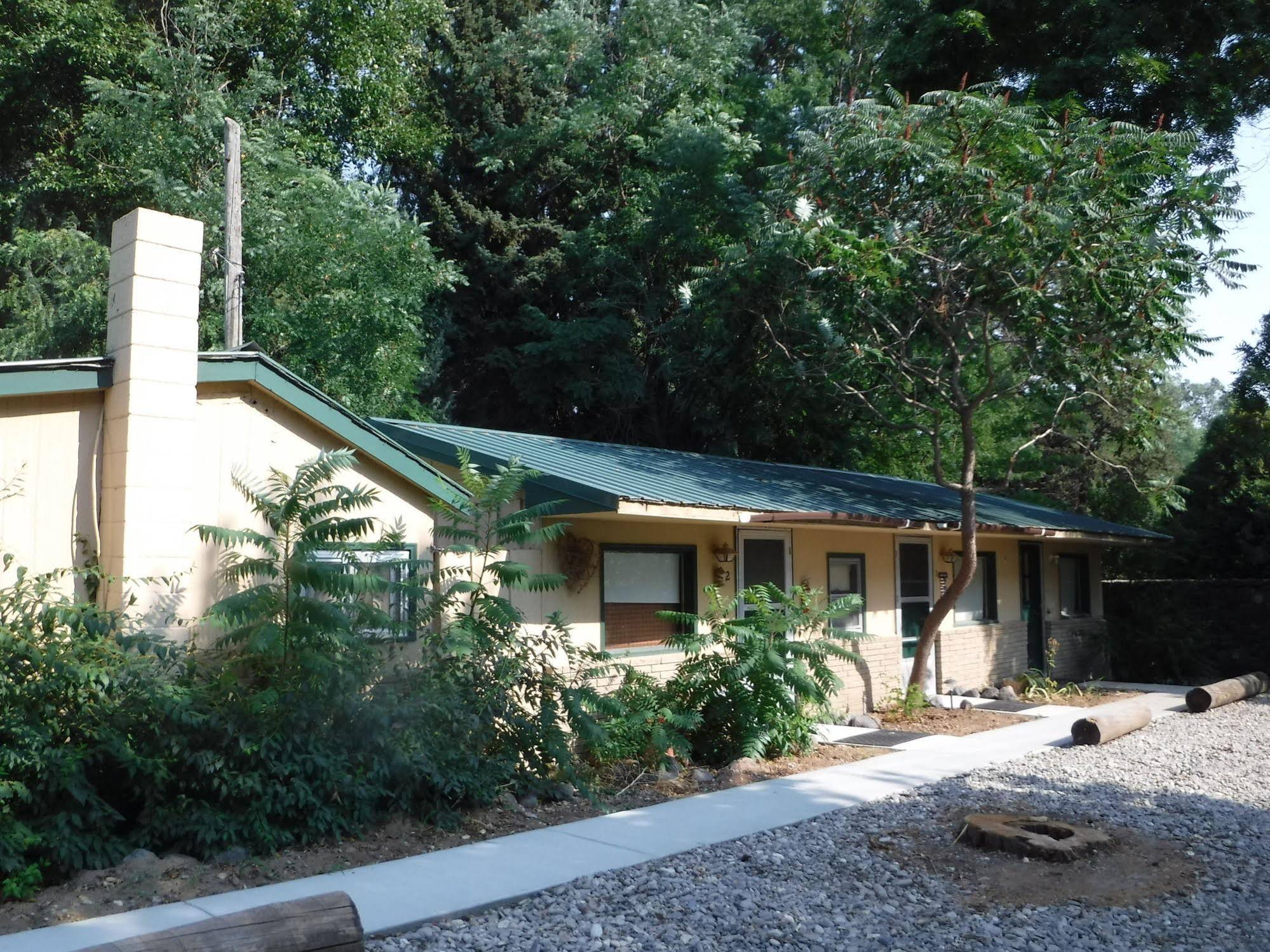 Billingsley Creek Lodge