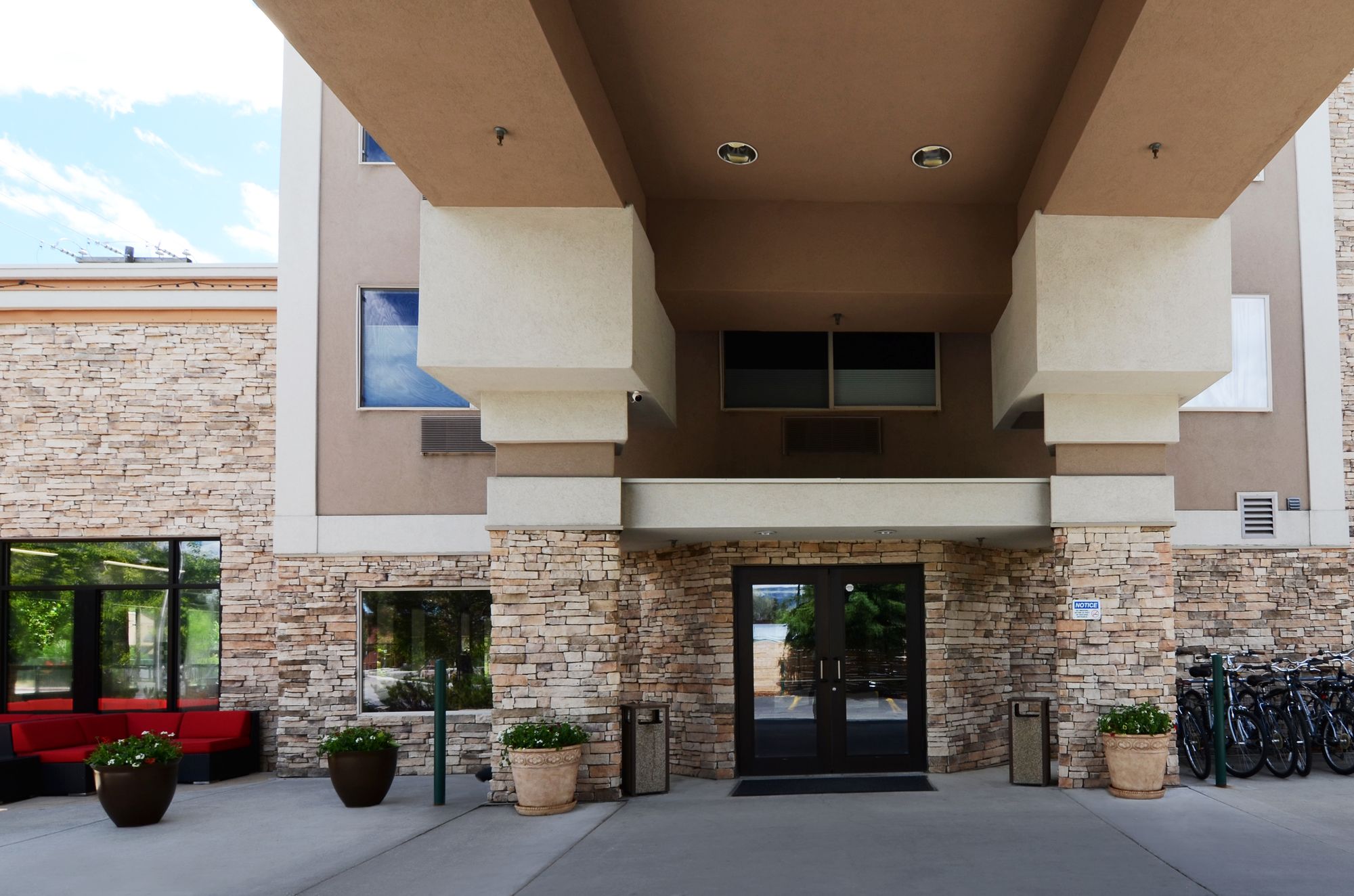 Wood River Inn