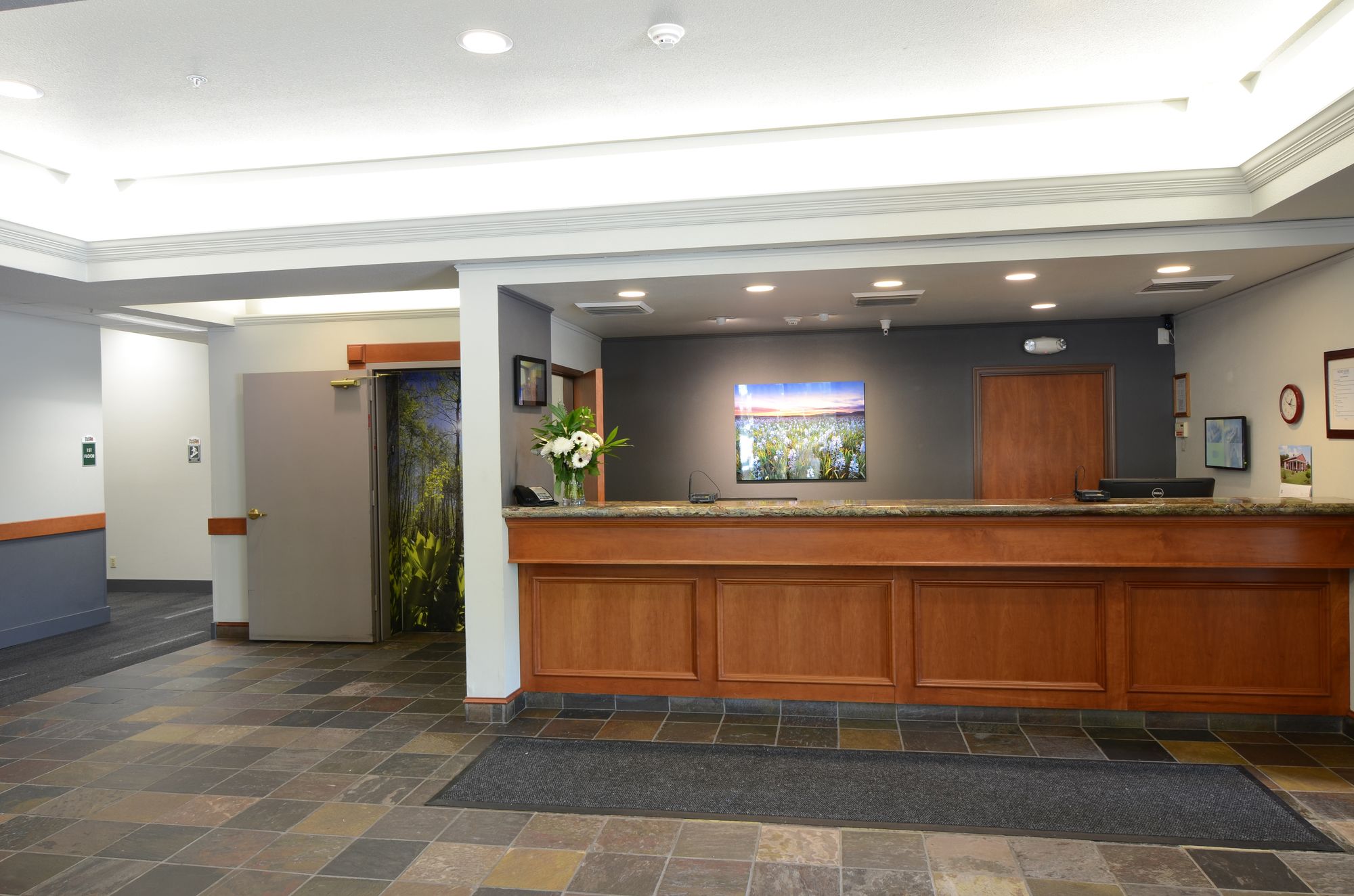 Wood River Inn
