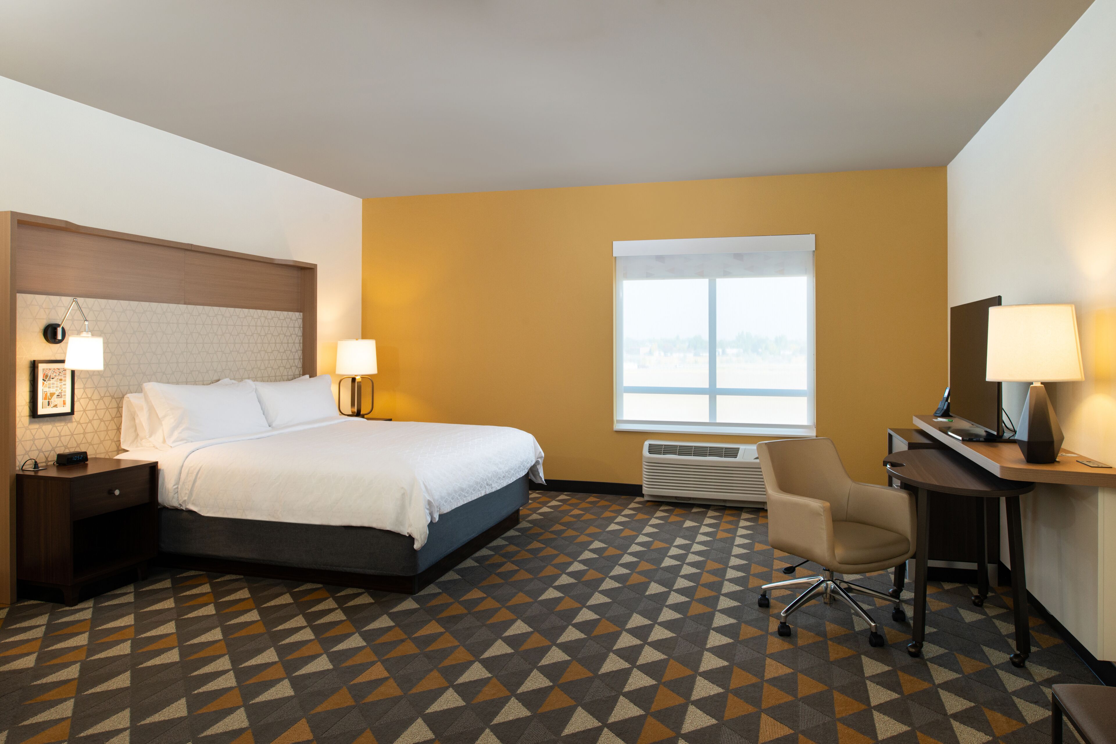 Holiday Inn & Suites Idaho Falls
