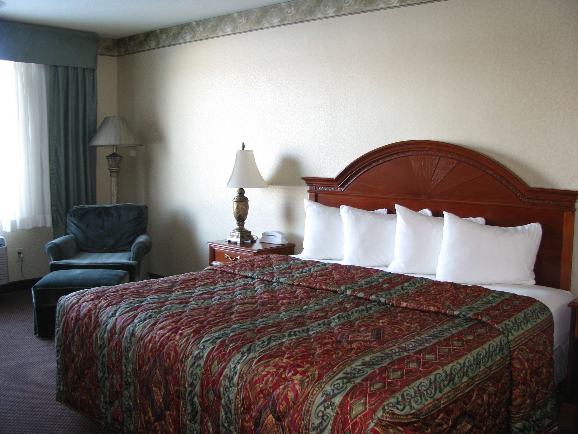 Clarion Inn