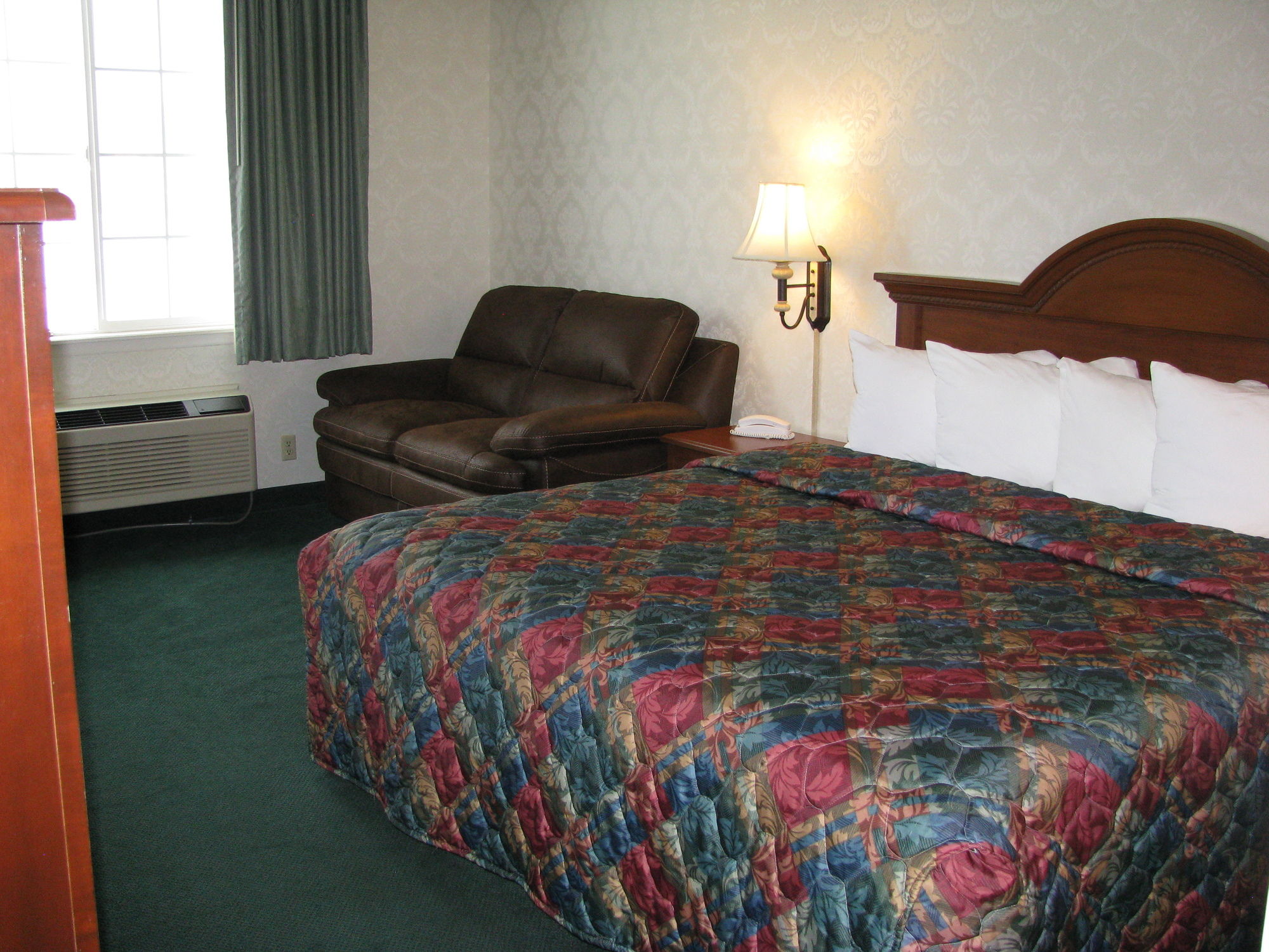 Clarion Inn