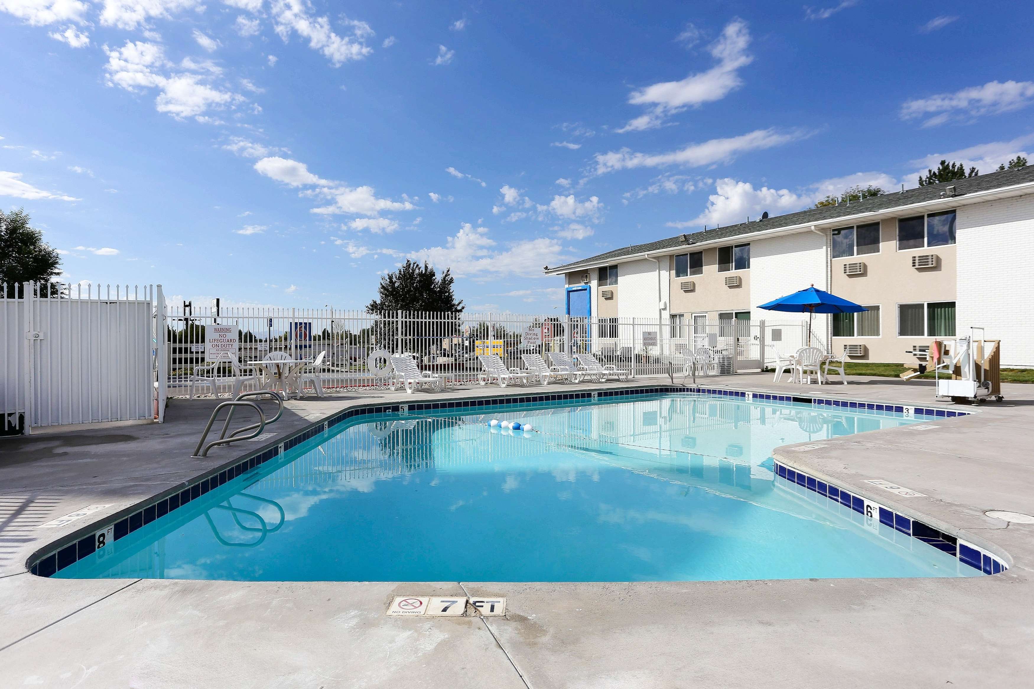 Econo Lodge