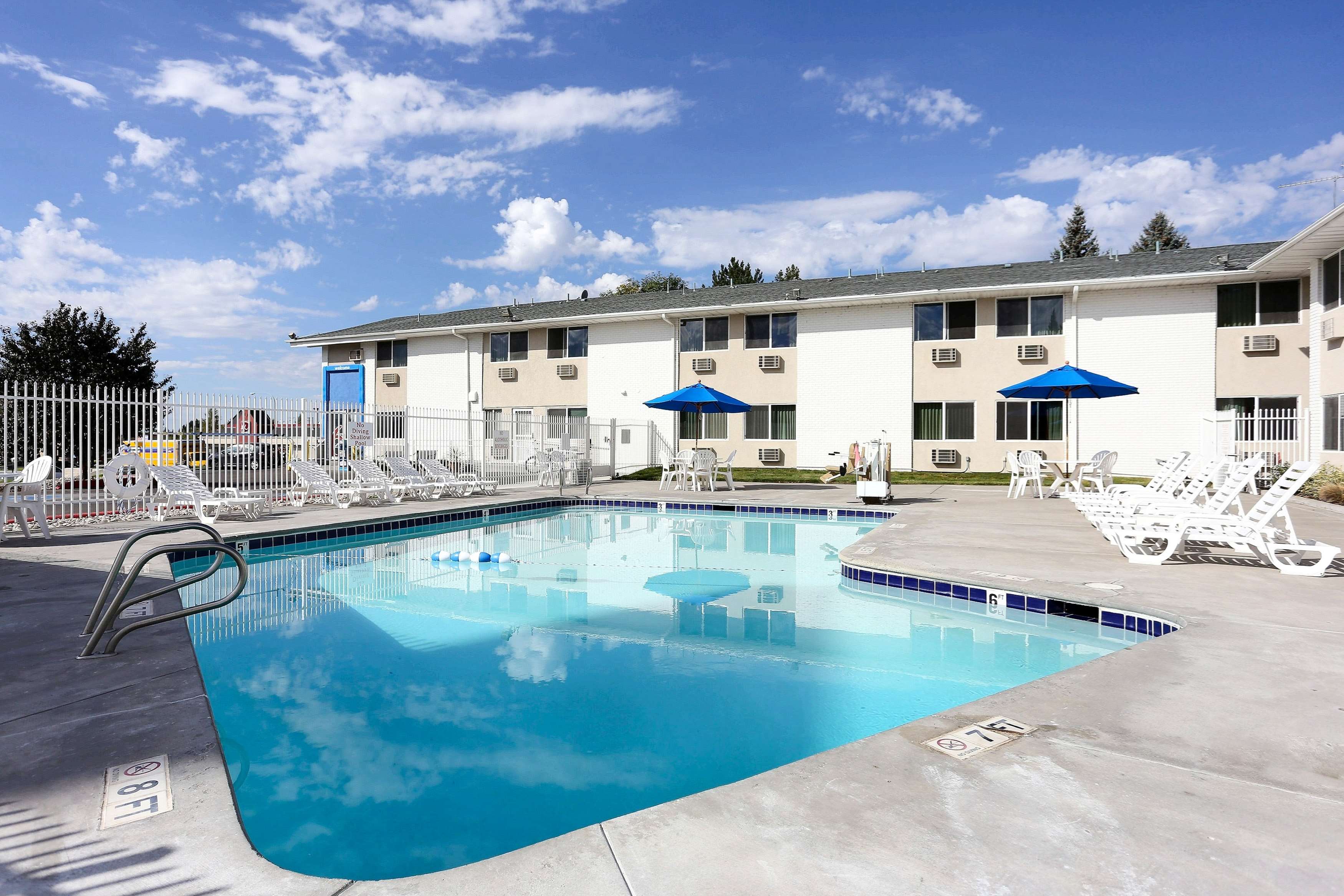 Econo Lodge