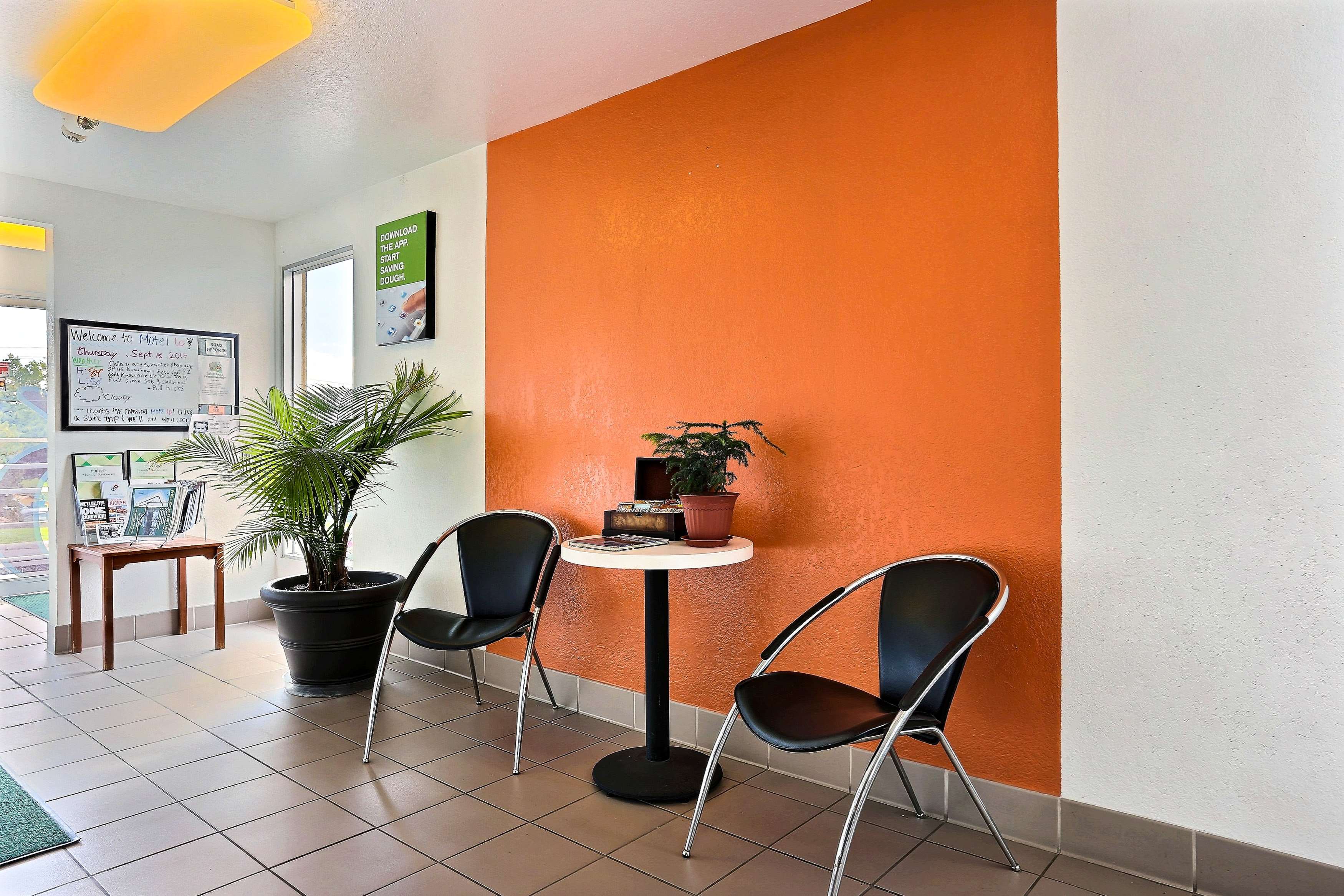 Econo Lodge