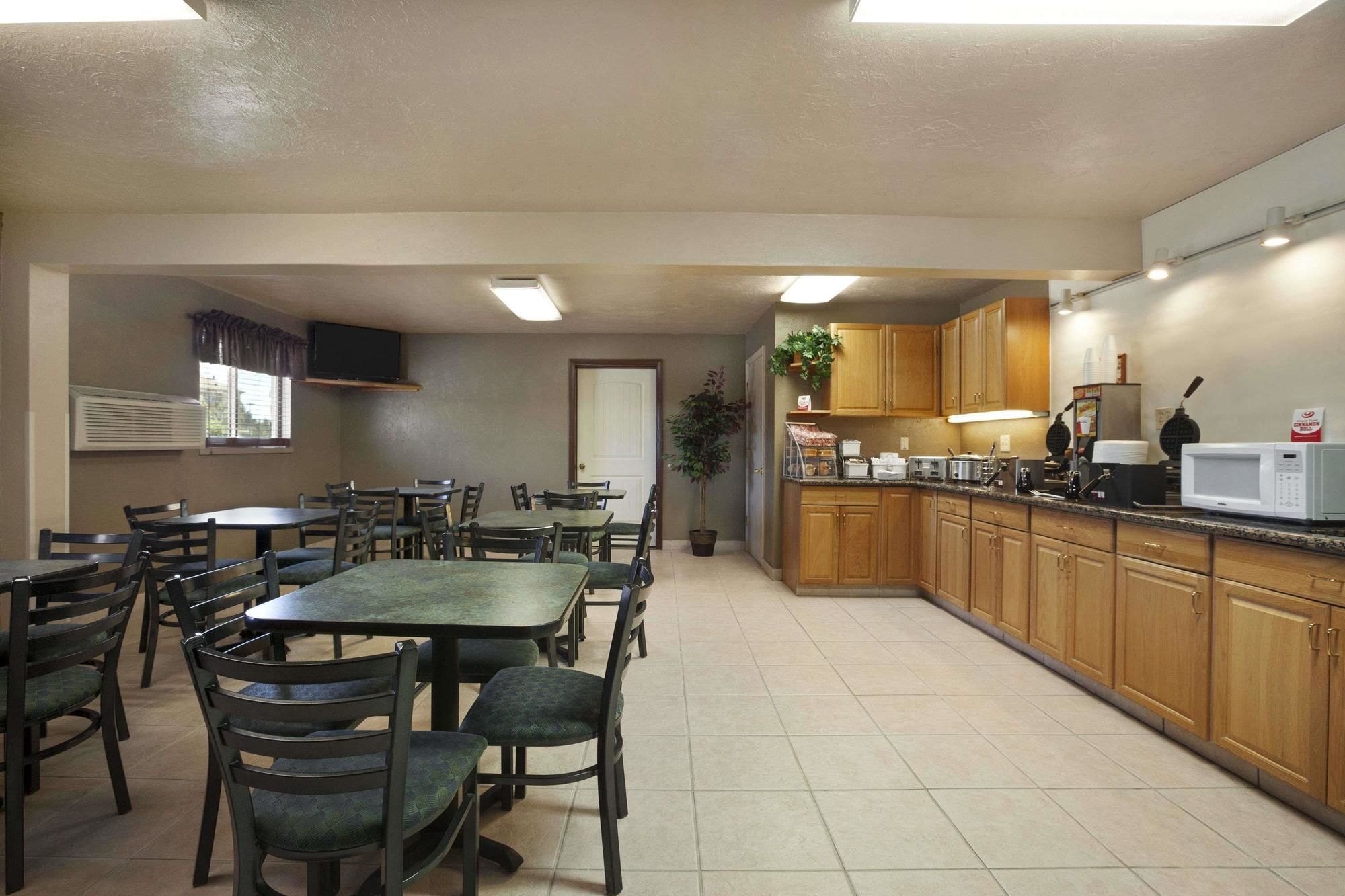 Super 8 by Wyndham Idaho Falls