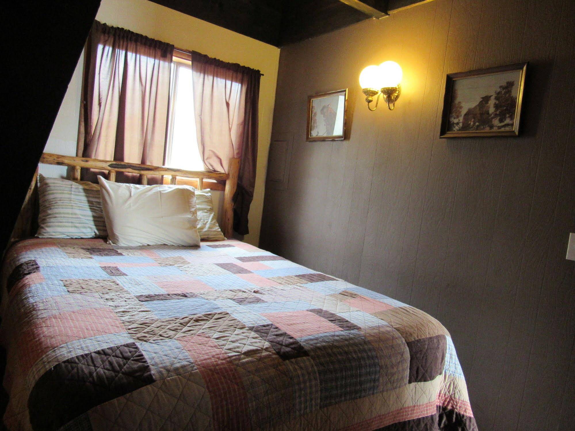Drift Lodge & Fly Shop