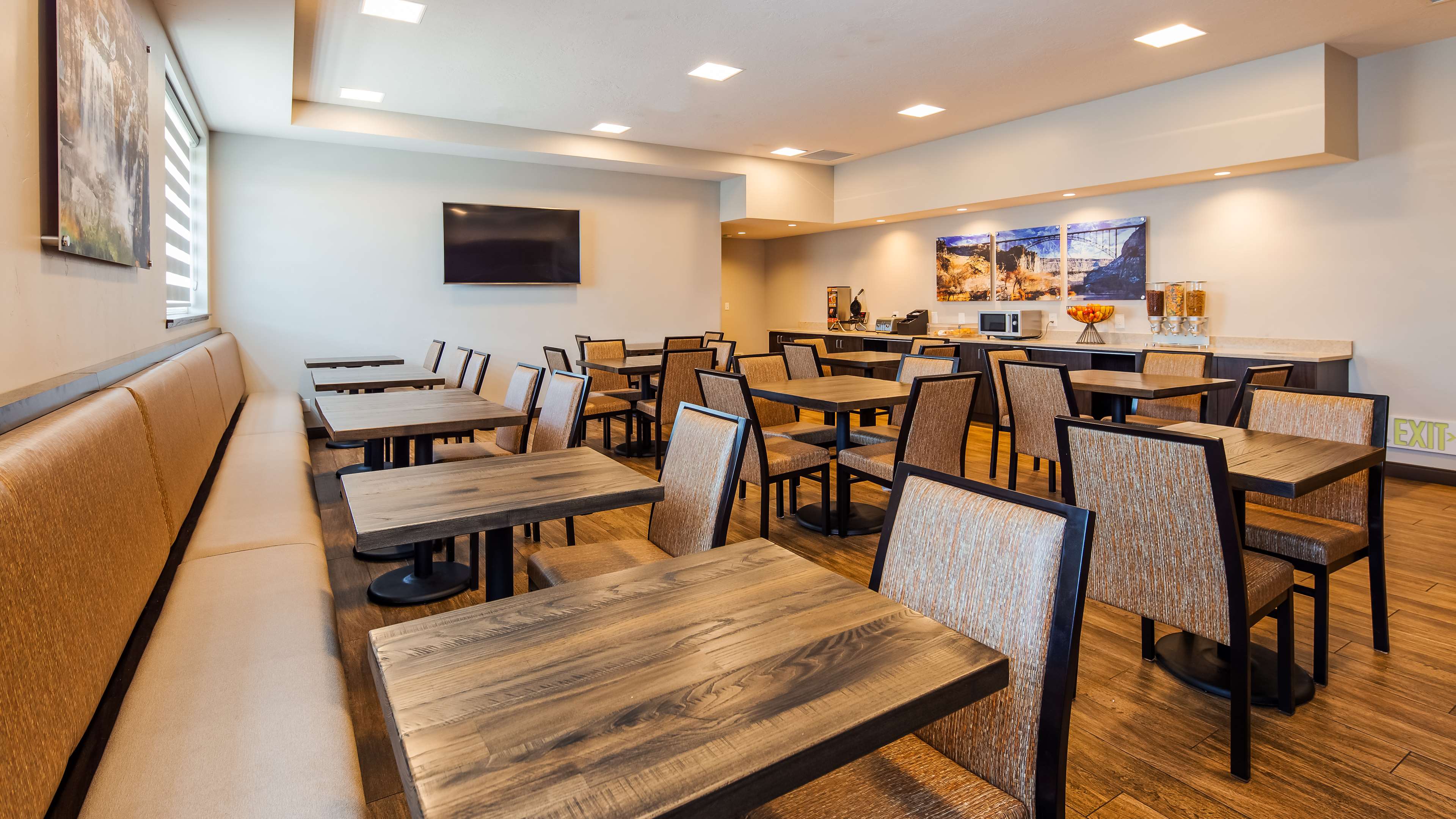 Best Western Sawtooth Inn & Suites