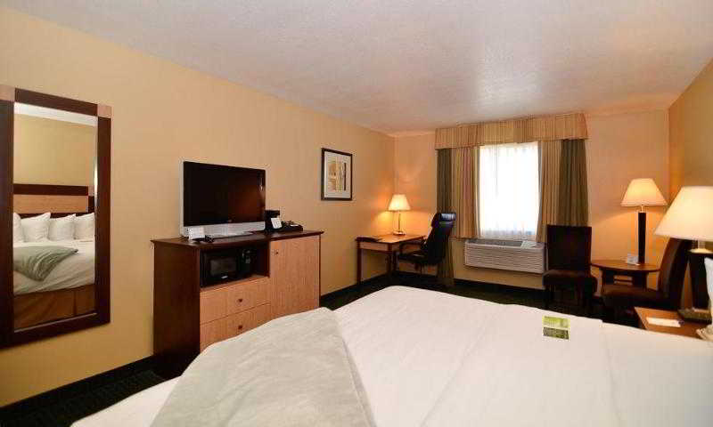 Best Western Sawtooth Inn & Suites