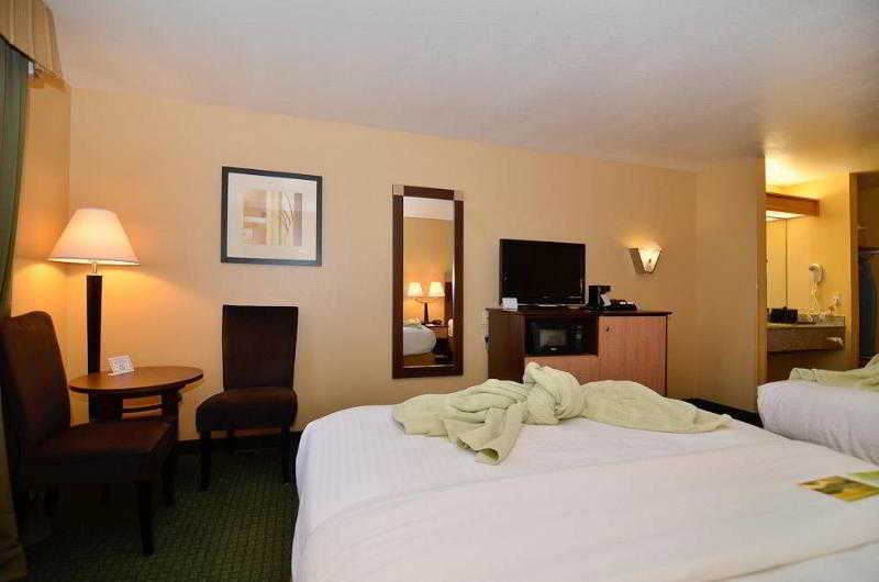 Best Western Sawtooth Inn & Suites