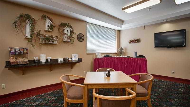 Best Western Sawtooth Inn & Suites