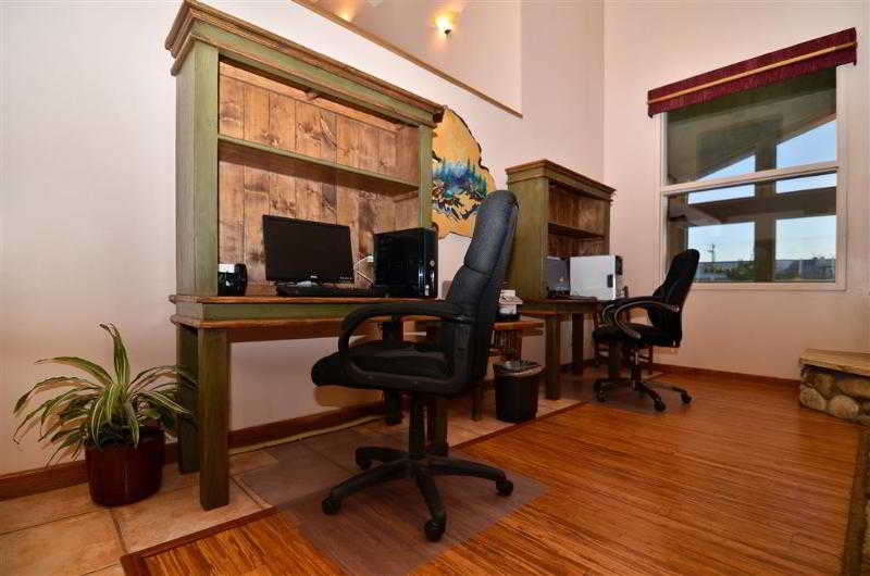 Best Western Sawtooth Inn & Suites