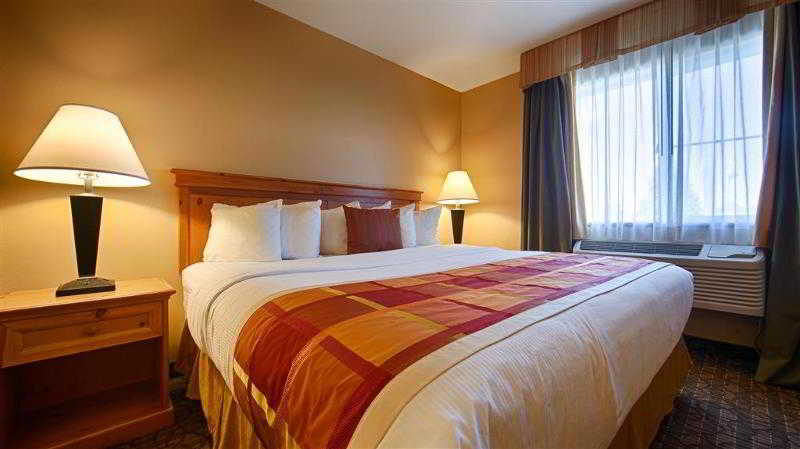 Best Western Sawtooth Inn & Suites