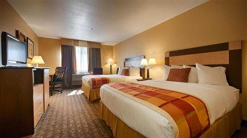 Best Western Sawtooth Inn & Suites