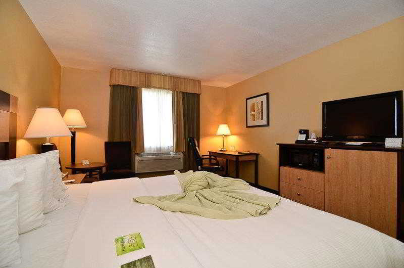 Best Western Sawtooth Inn & Suites