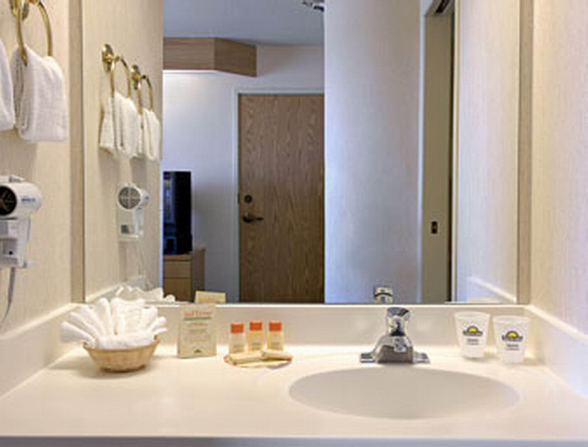 Sleep Inn & Suites