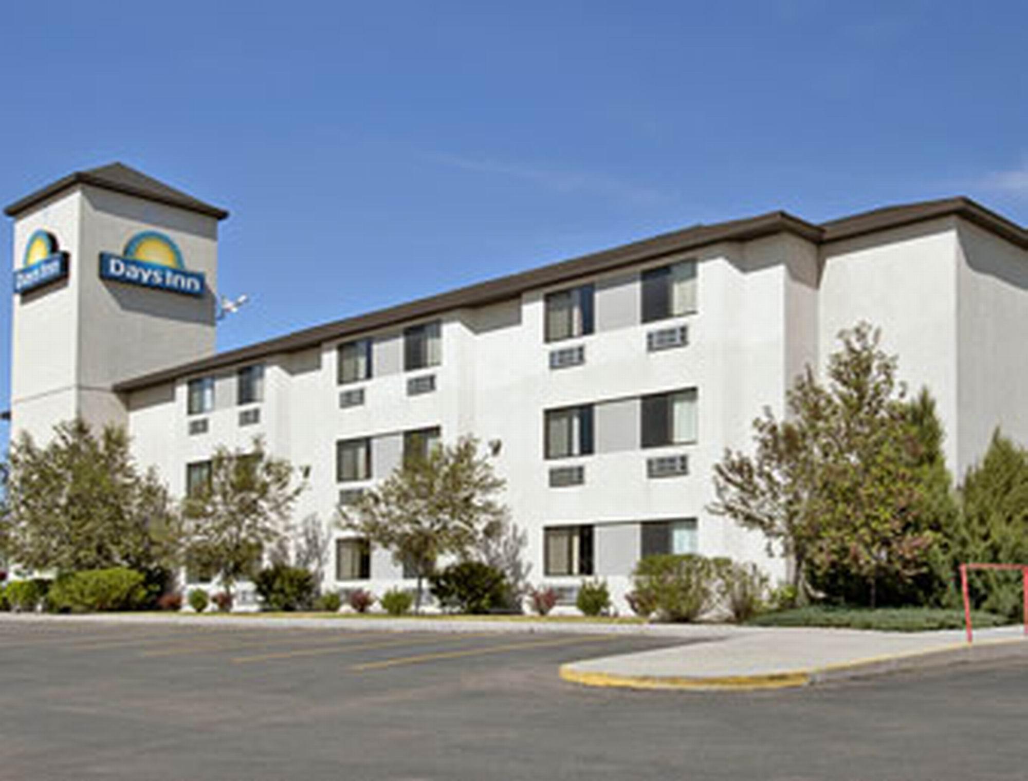 Sleep Inn & Suites