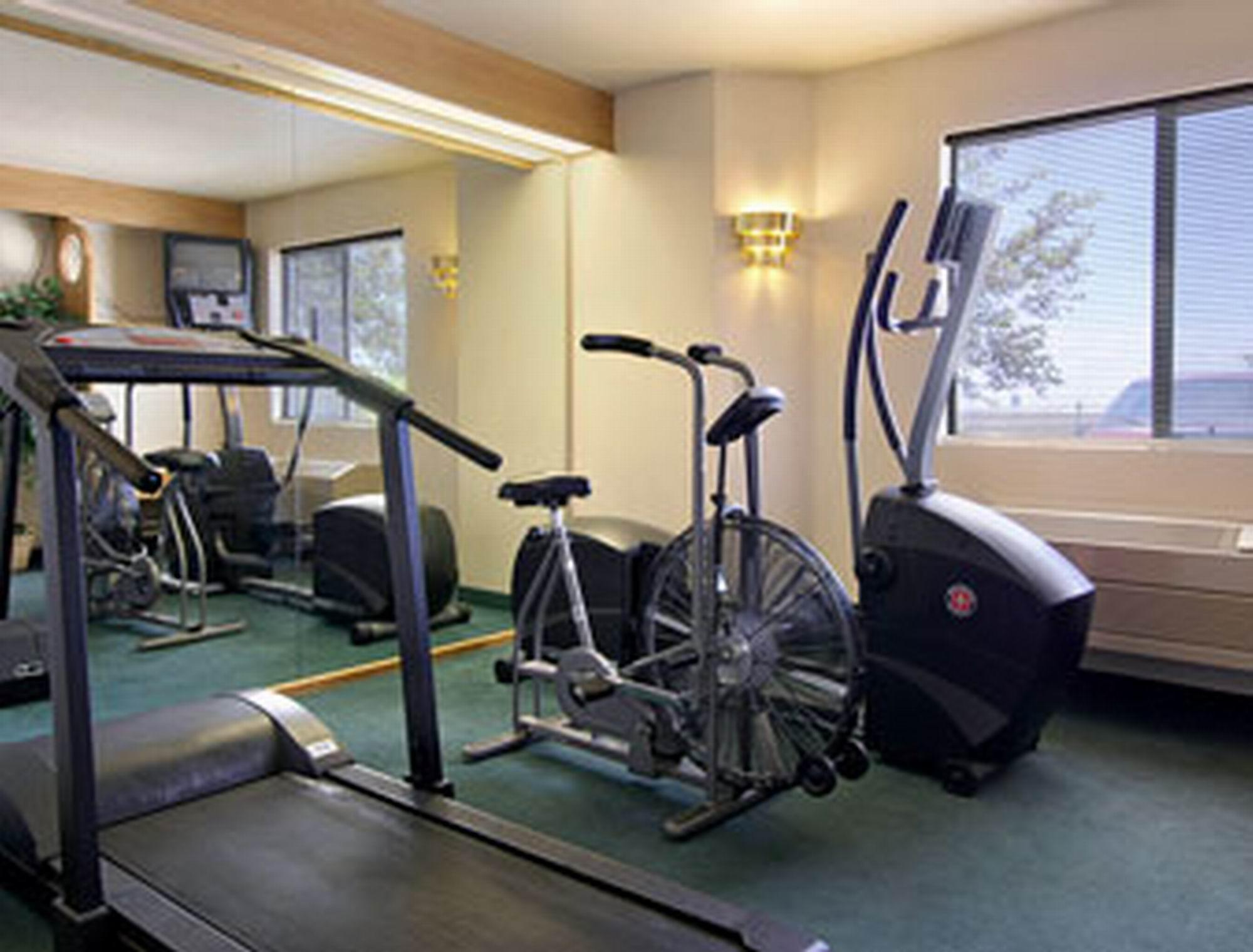 Sleep Inn & Suites