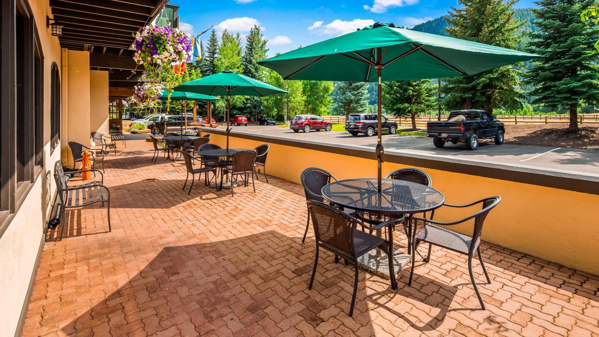 Best Western Tyrolean Lodge