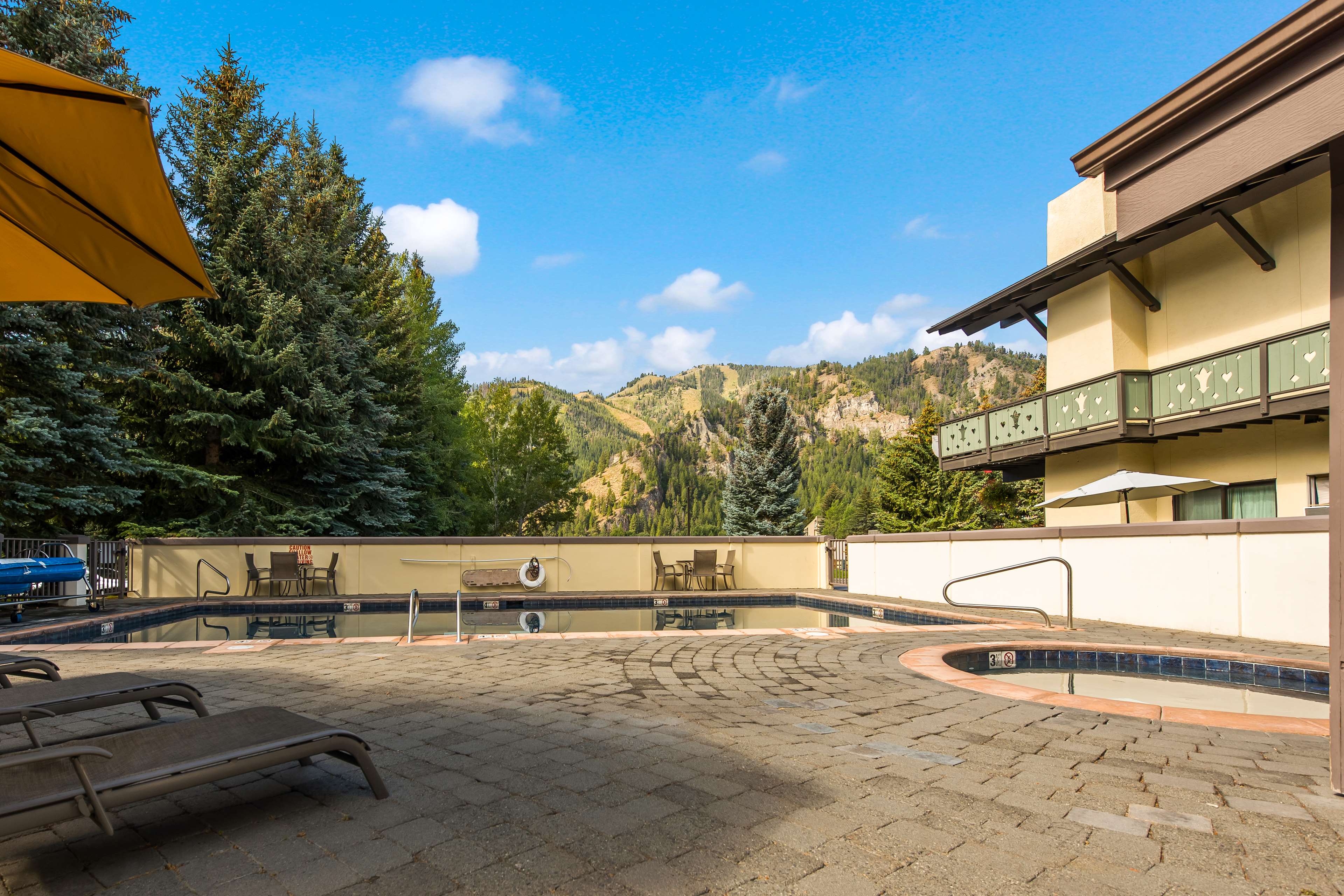 Best Western Tyrolean Lodge