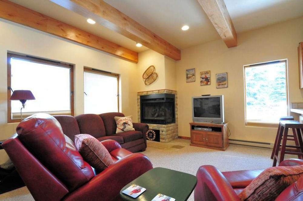 Christophe Condominiums