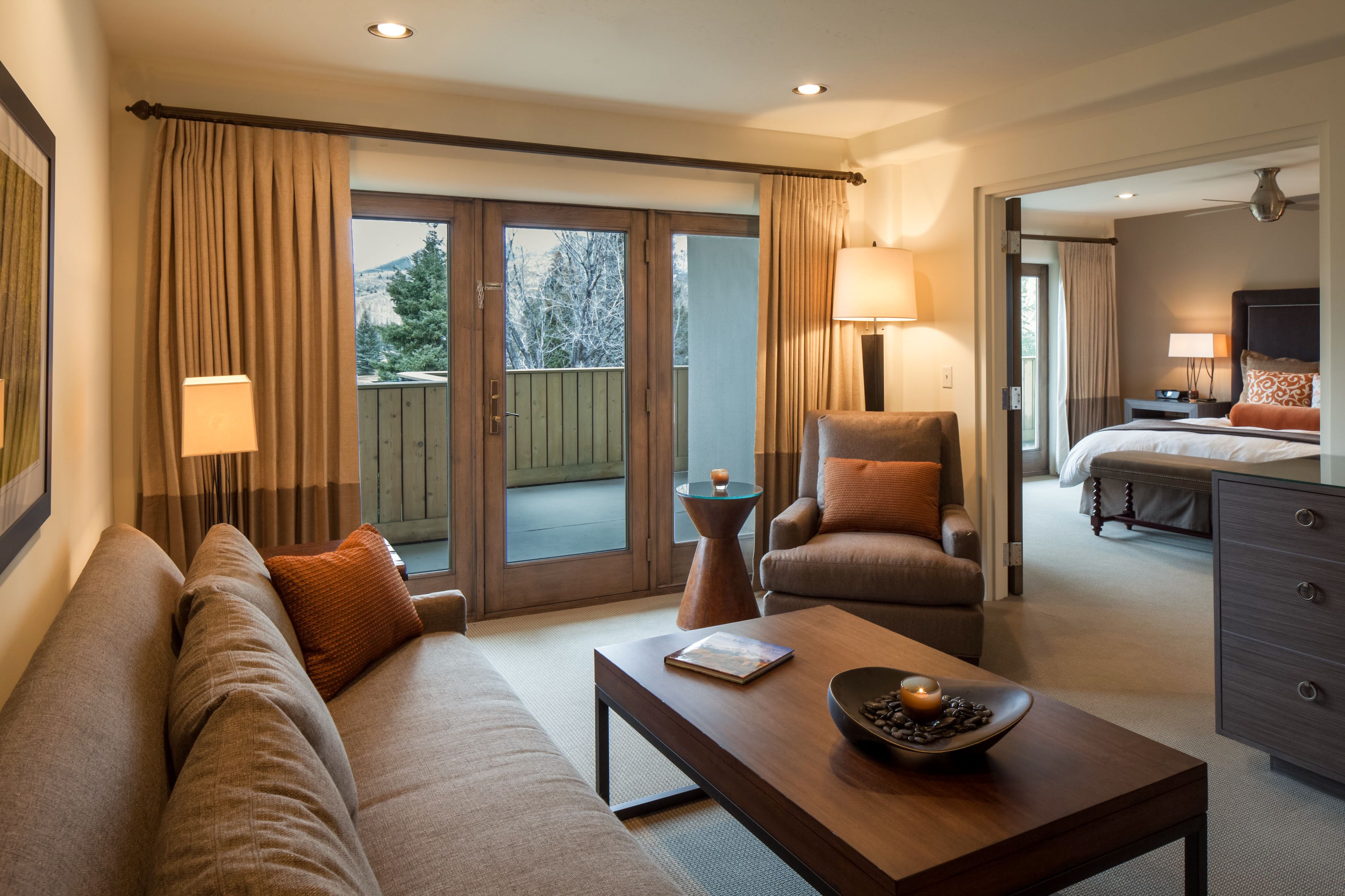 Knob Hill Inn