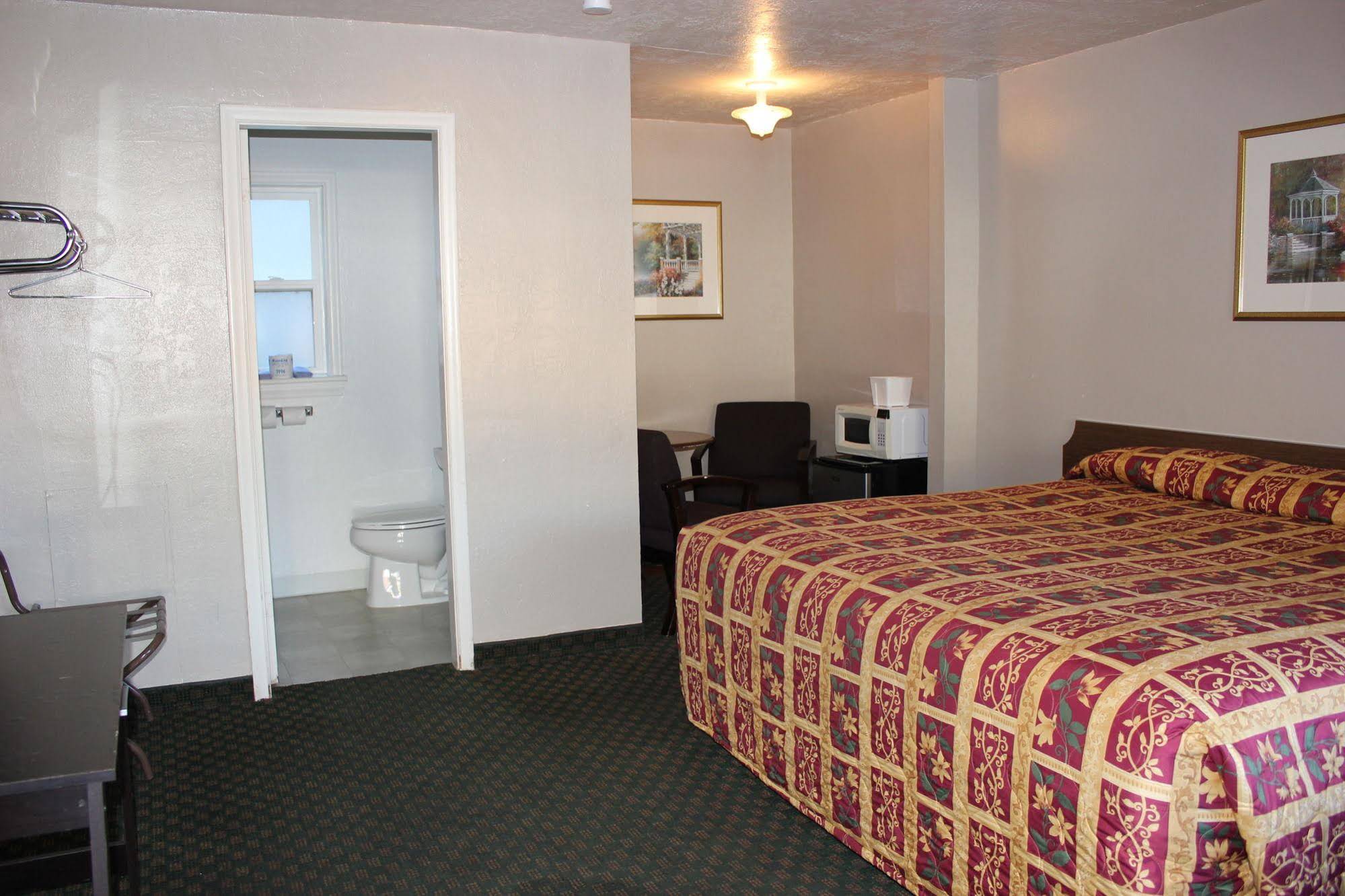 Lava Spa Motel & RV Park