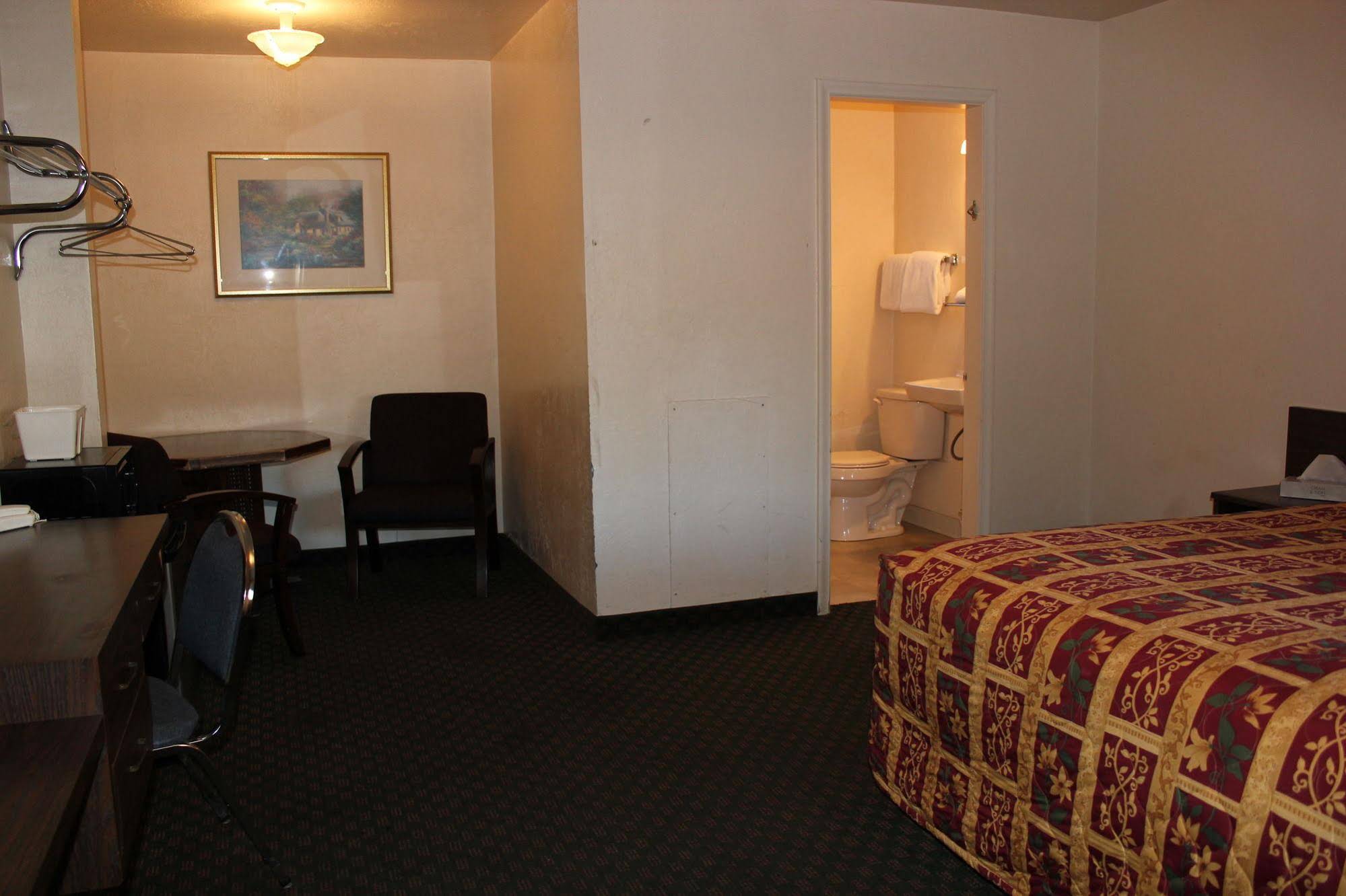 Lava Spa Motel & RV Park