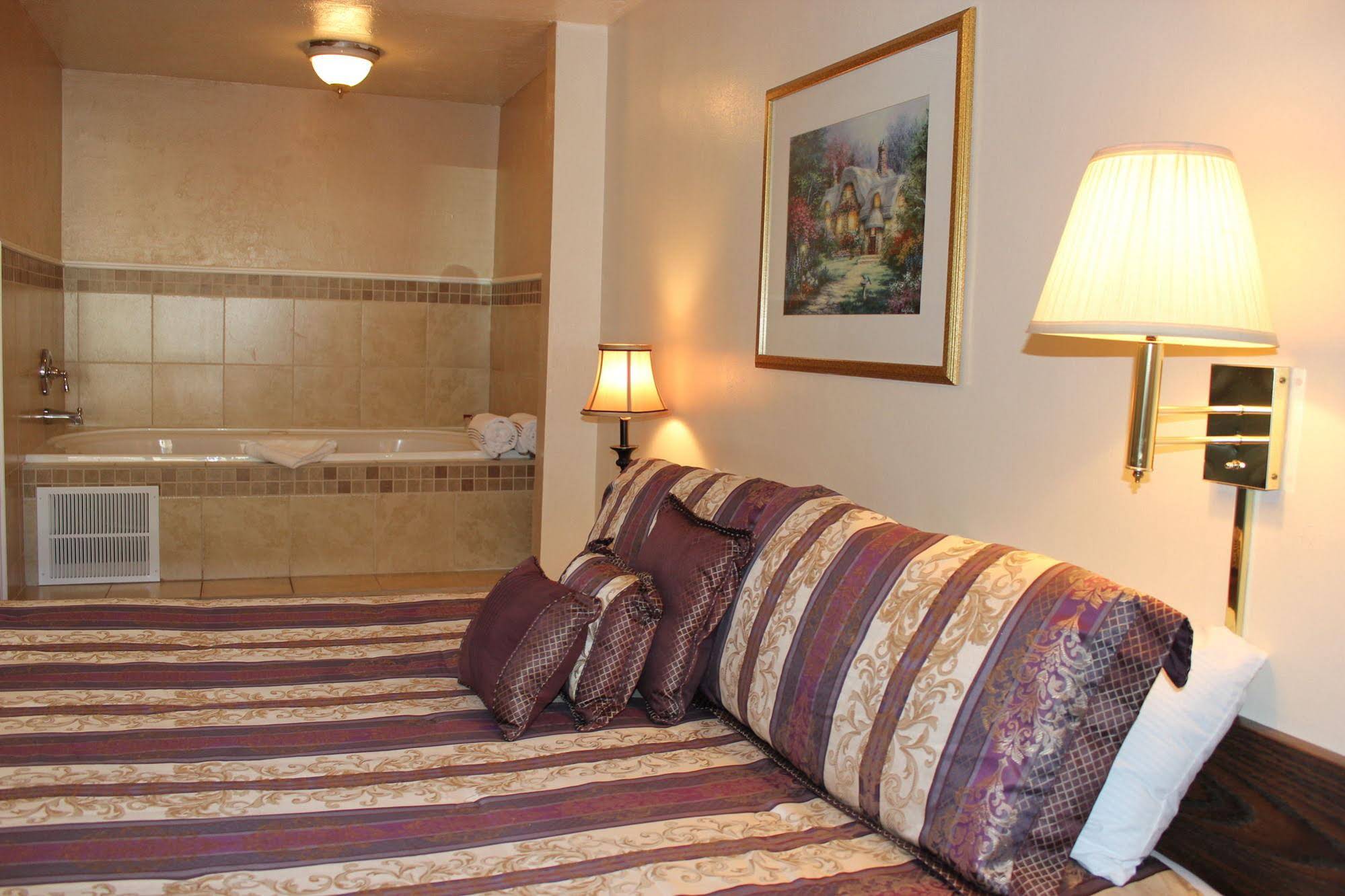 Lava Spa Motel & RV Park