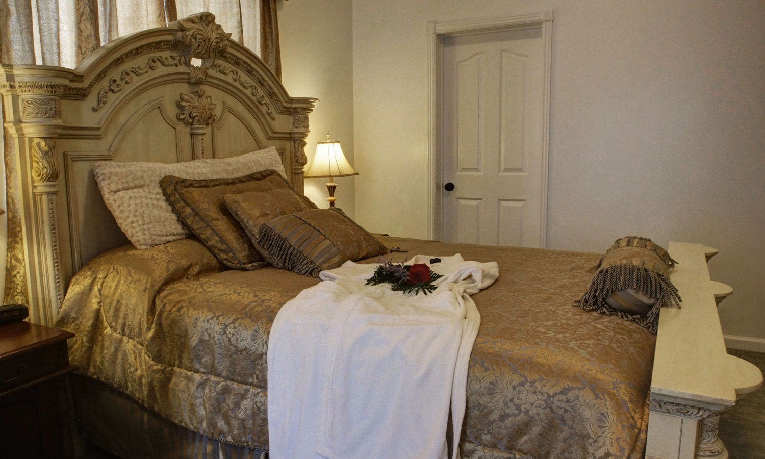 Lions Gate Manor