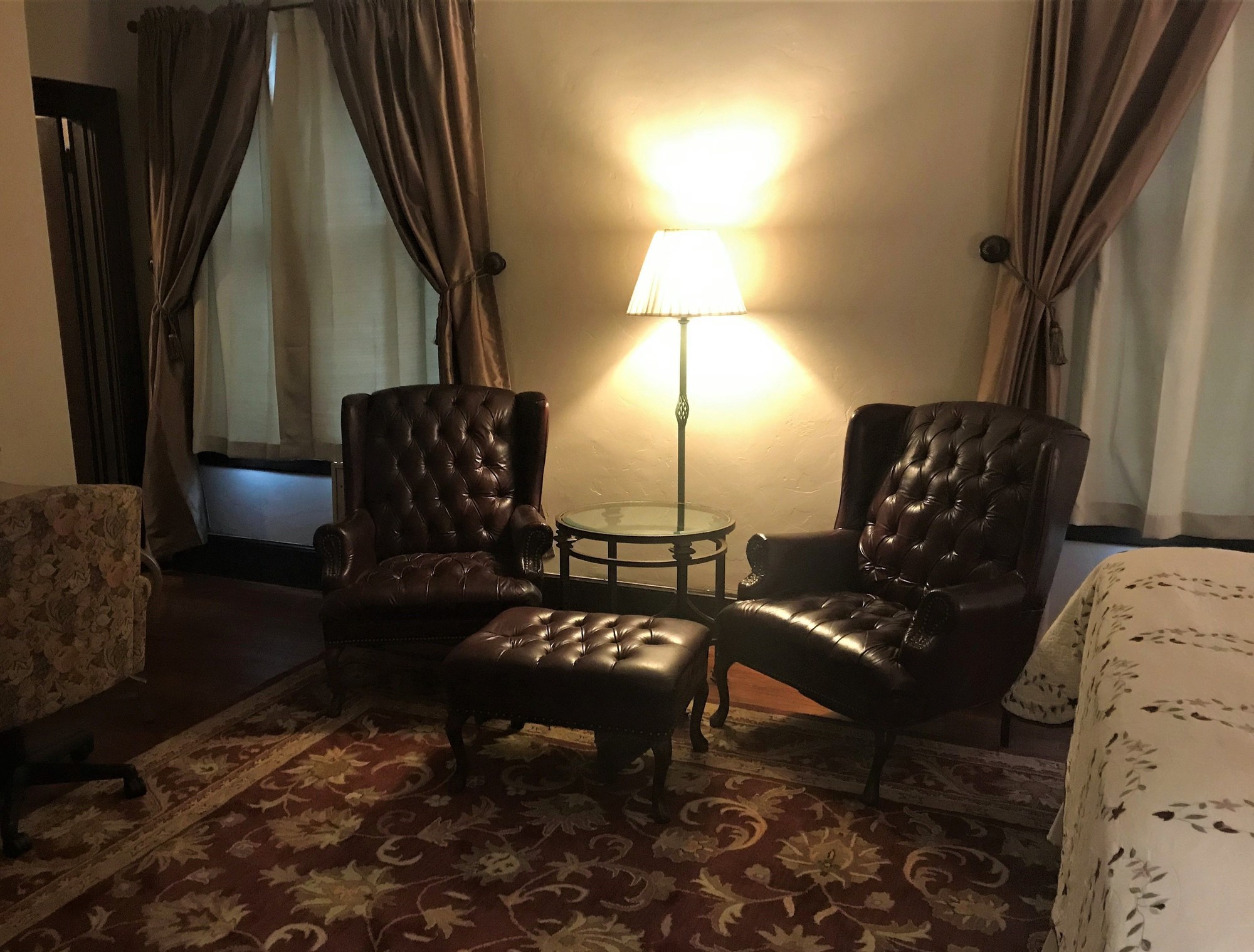 Riverside Hot Springs Inn