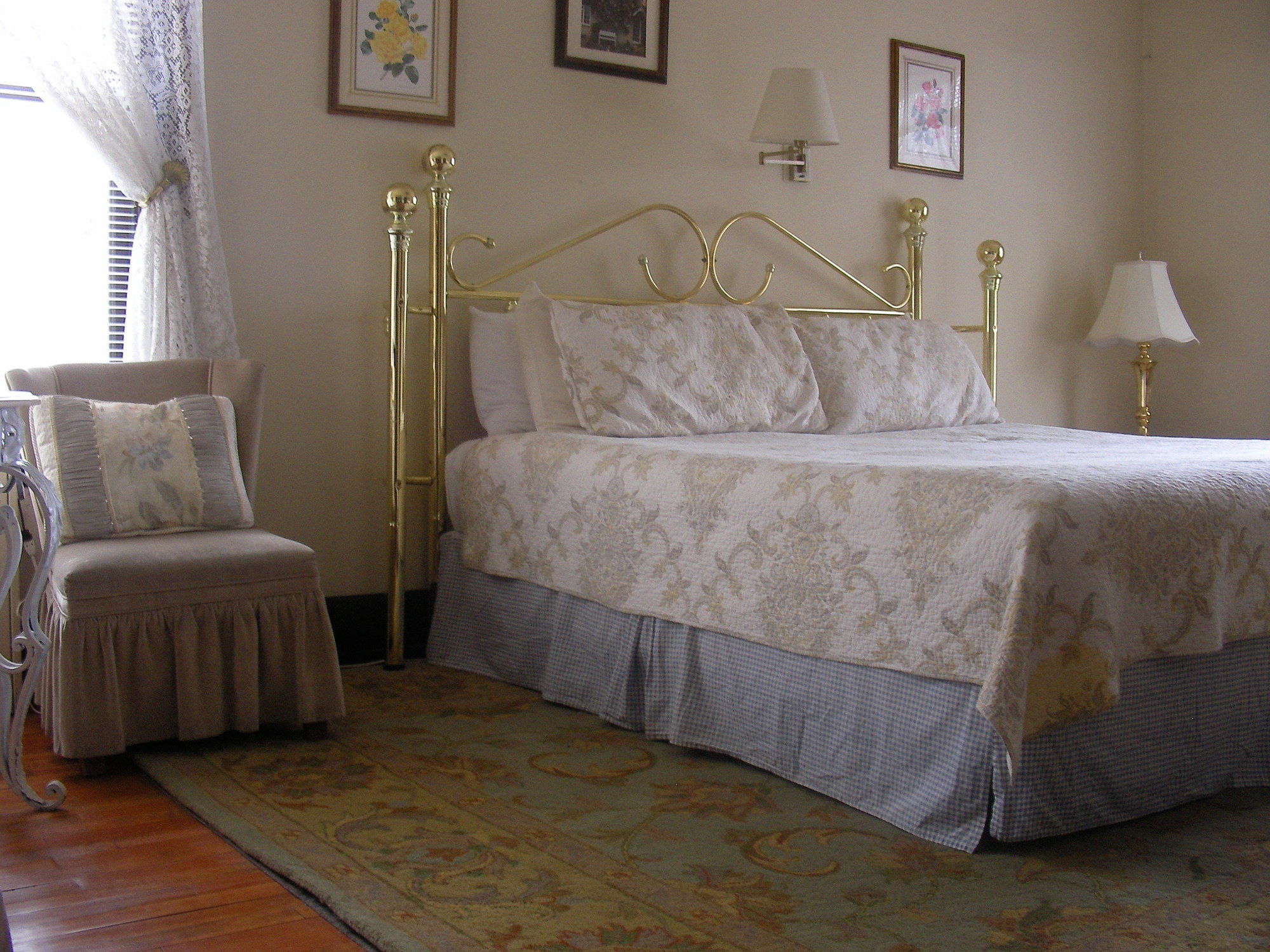 Riverside Hot Springs Inn