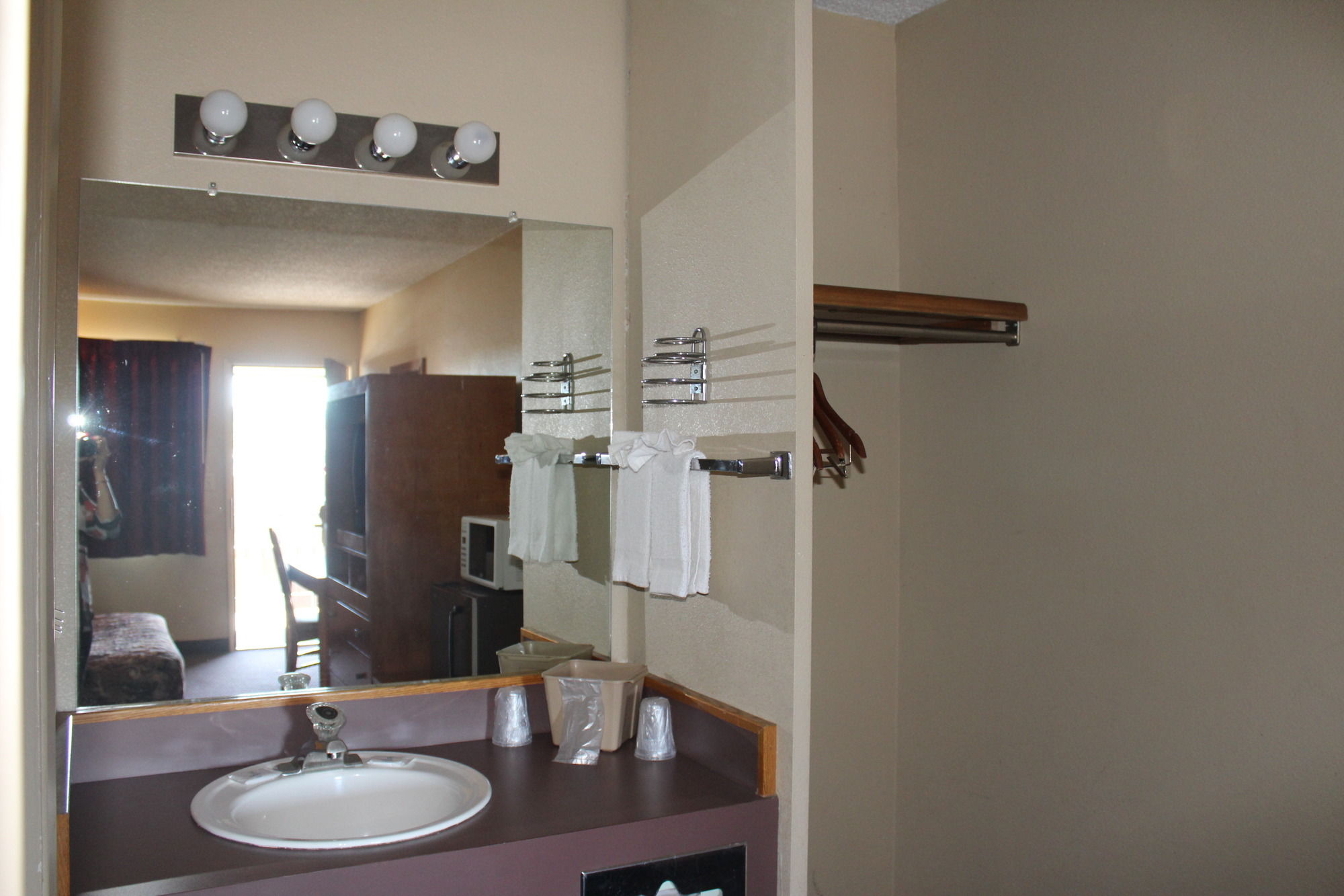 Cedars Inn Lewiston