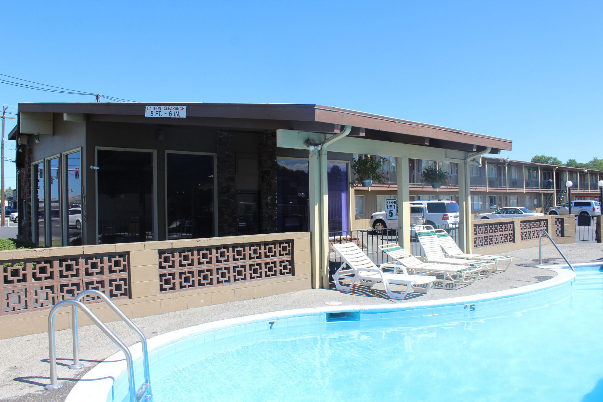 Cedars Inn Lewiston