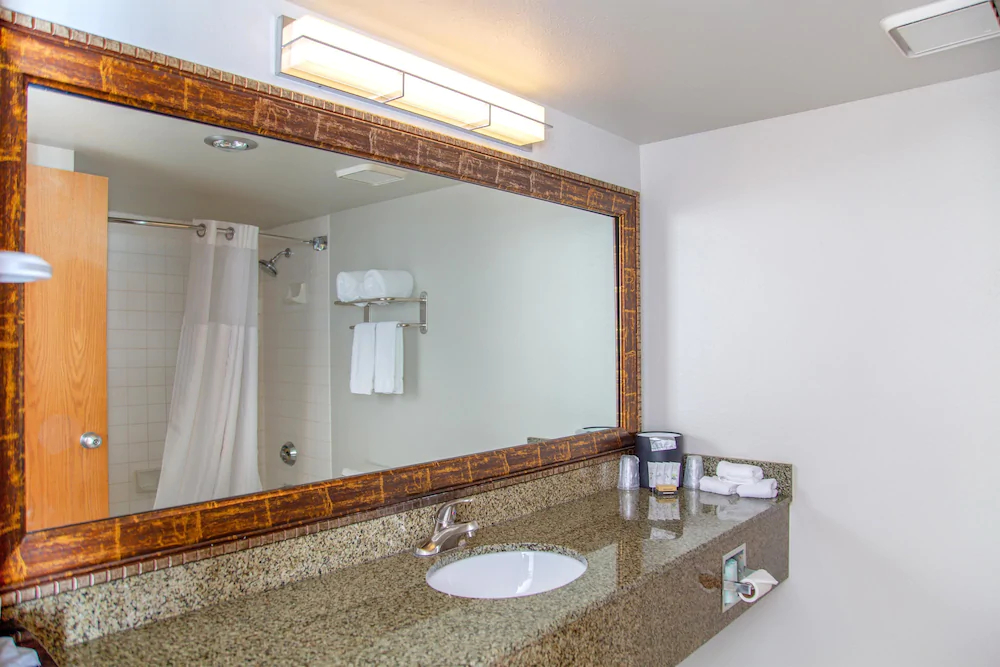 Hells Canyon Grand Hotel, Ascend Hotel Collection
